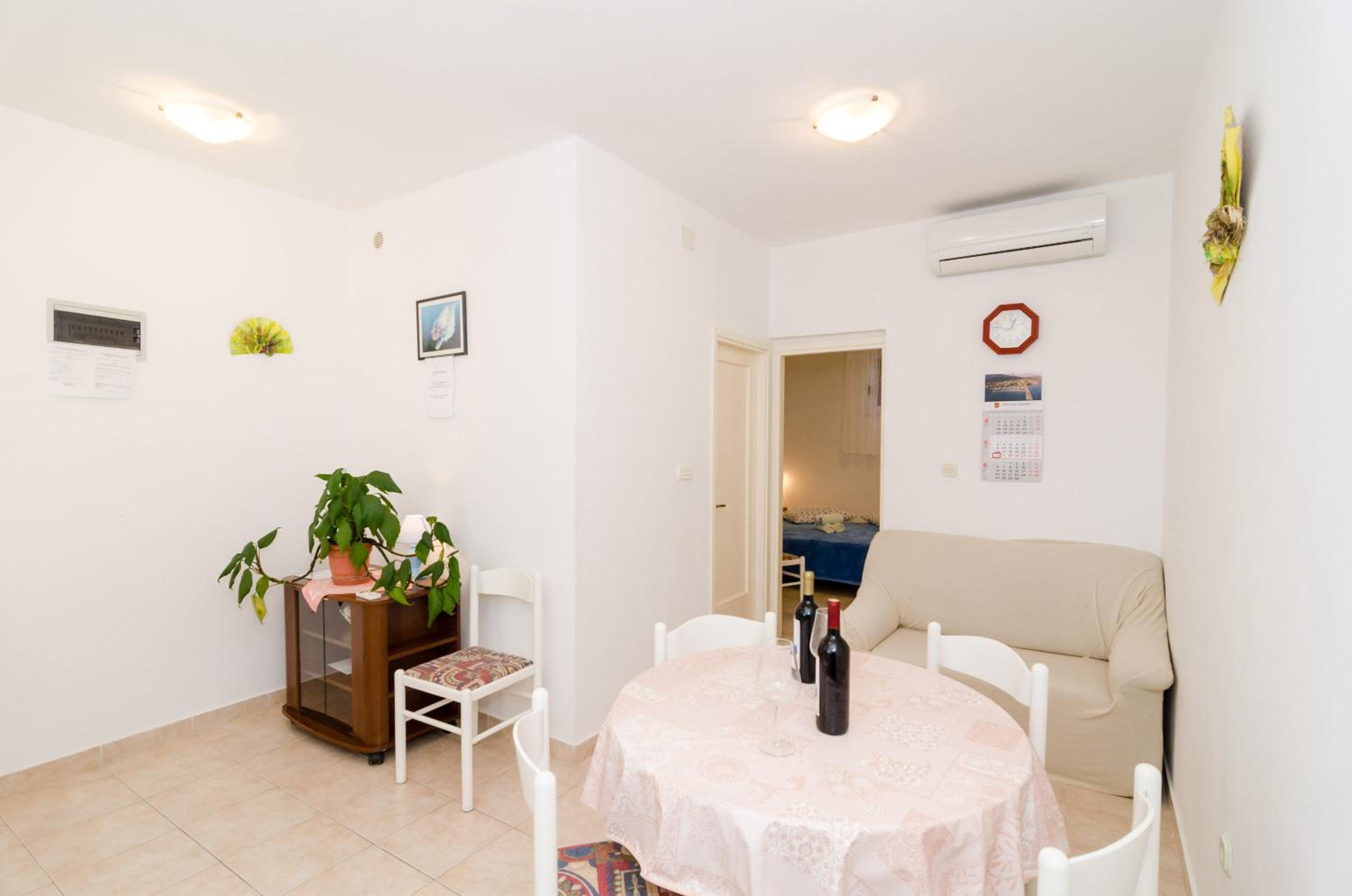 Standard One-Bedroom Apartment with Balcony and Sea View - Photo 17