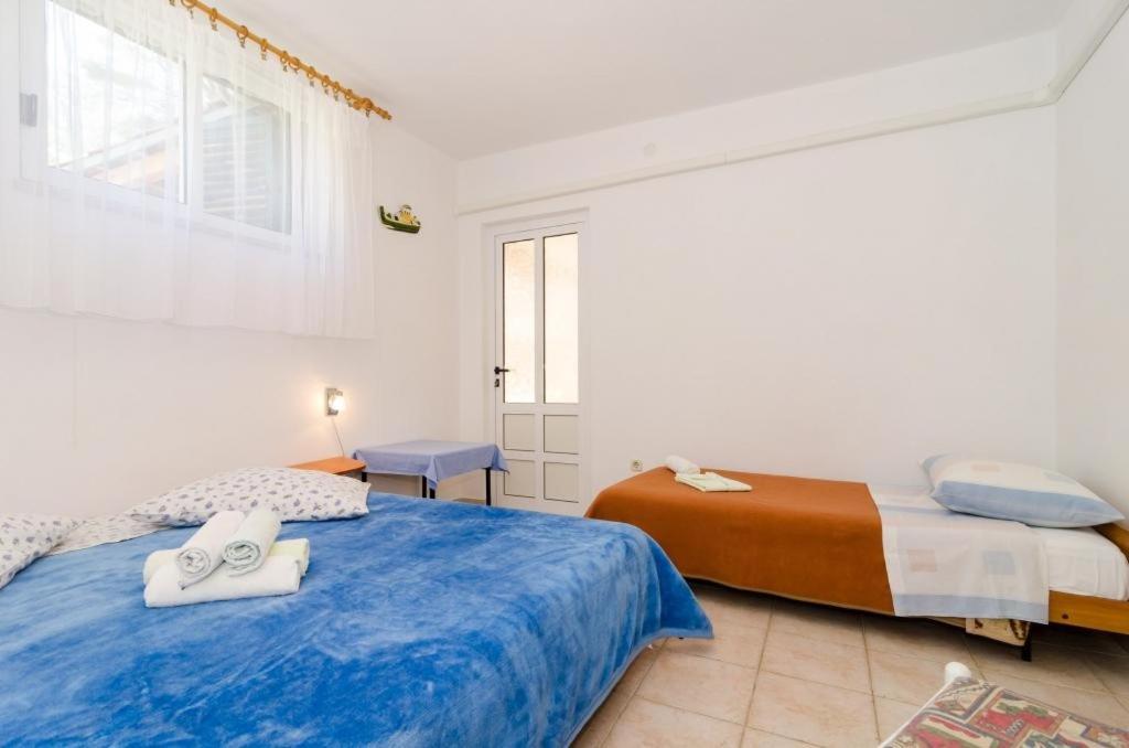 Standard One-Bedroom Apartment with Balcony and Sea View - Photo 15
