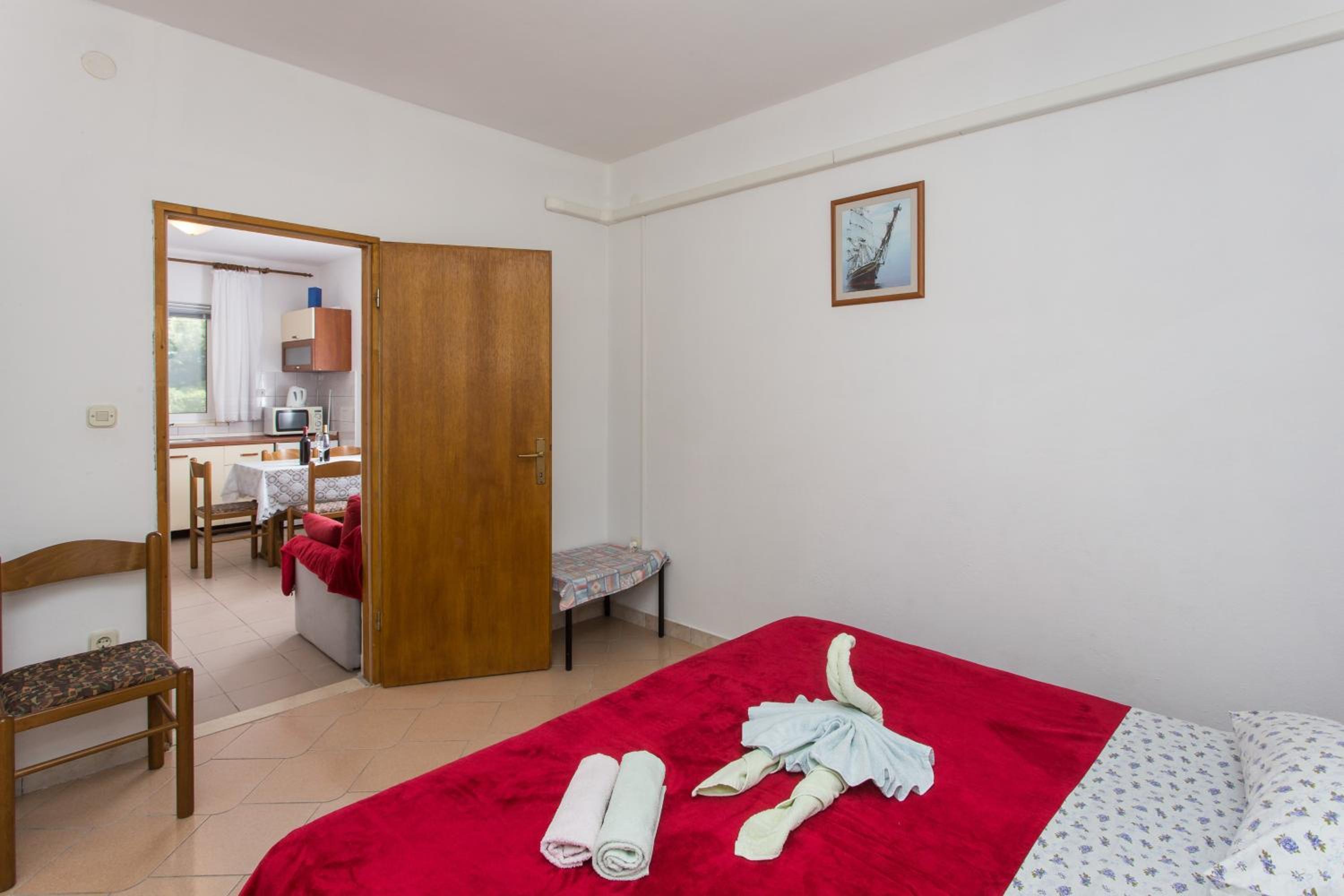One-Bedroom Apartment with Balcony and Sea View photo 1