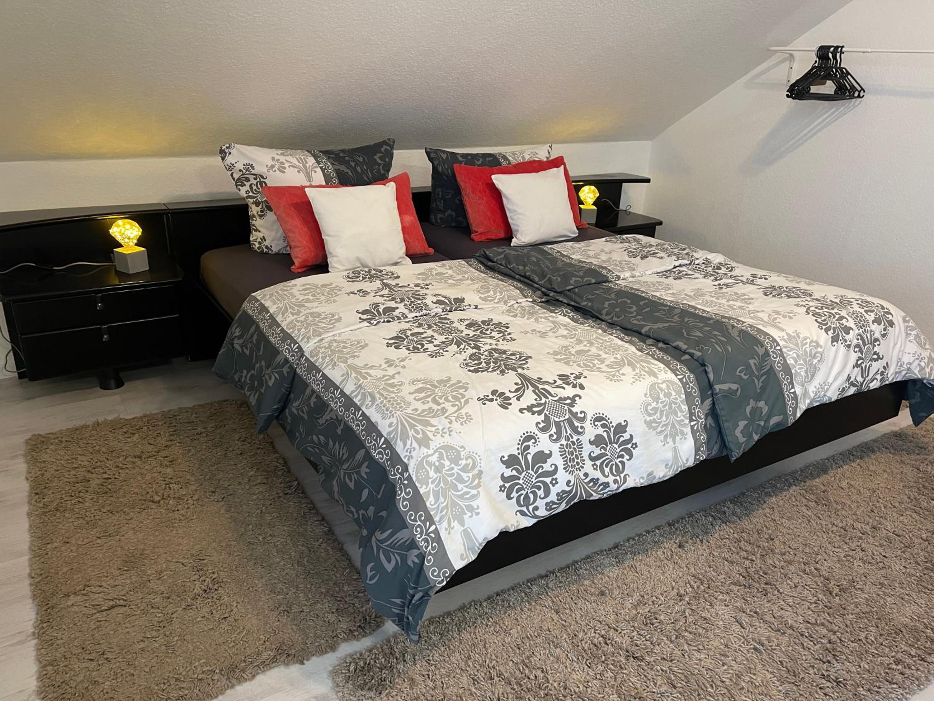 Three-Bedroom Apartment photo 1