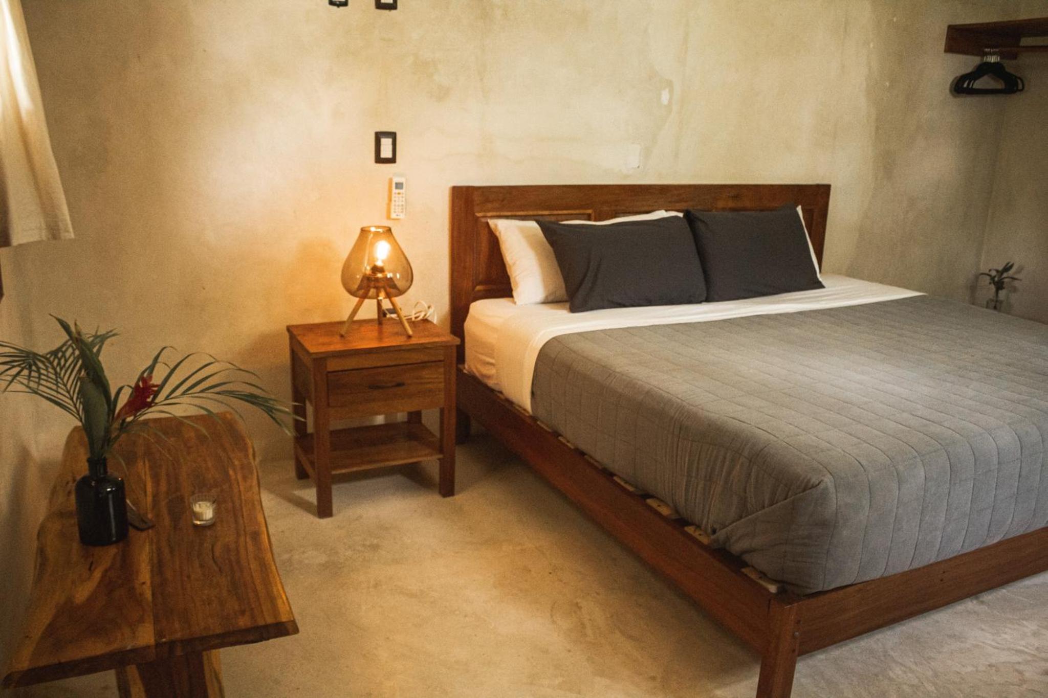Double Room with Balcony - Photo 1
