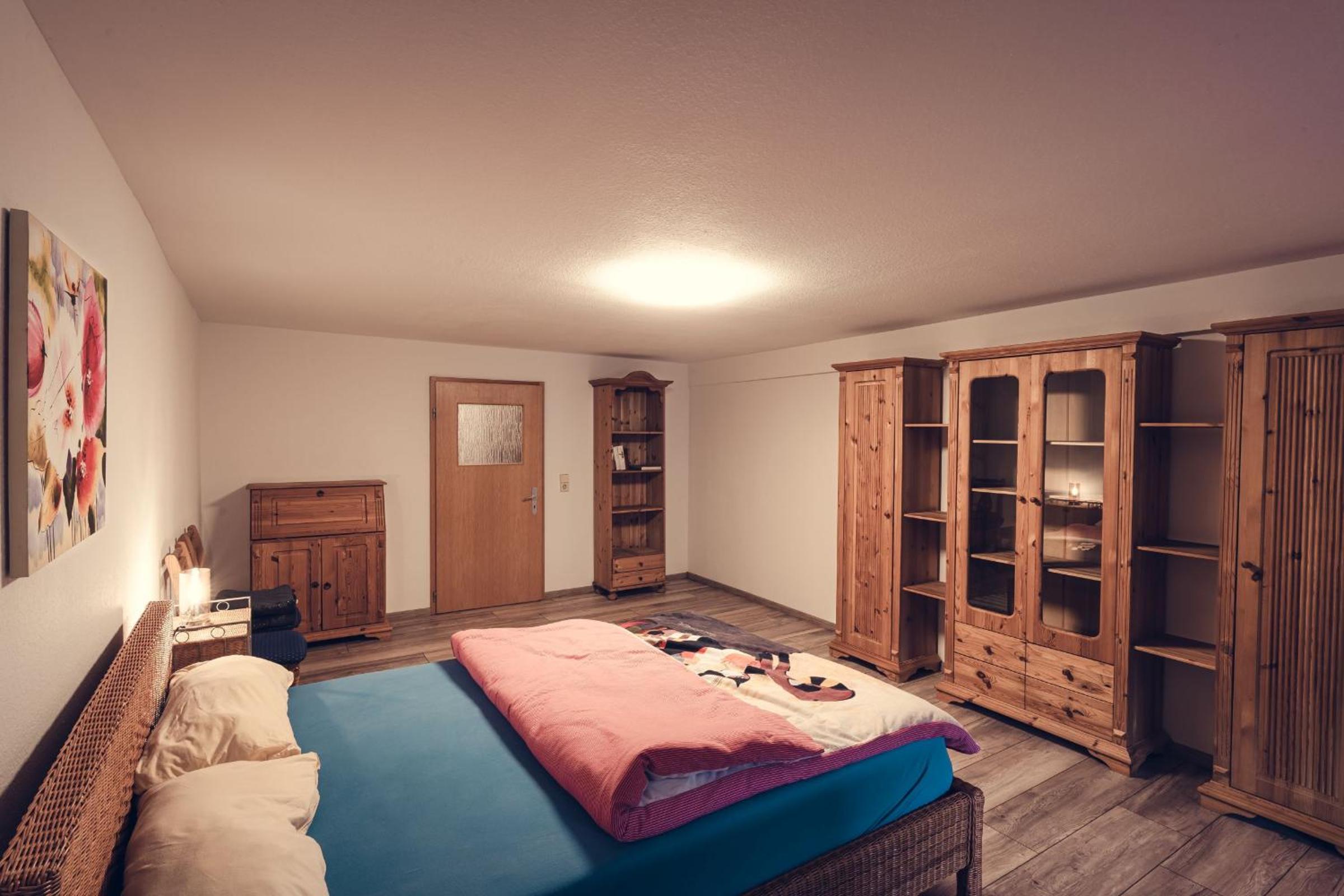One-Bedroom Apartment photo 2