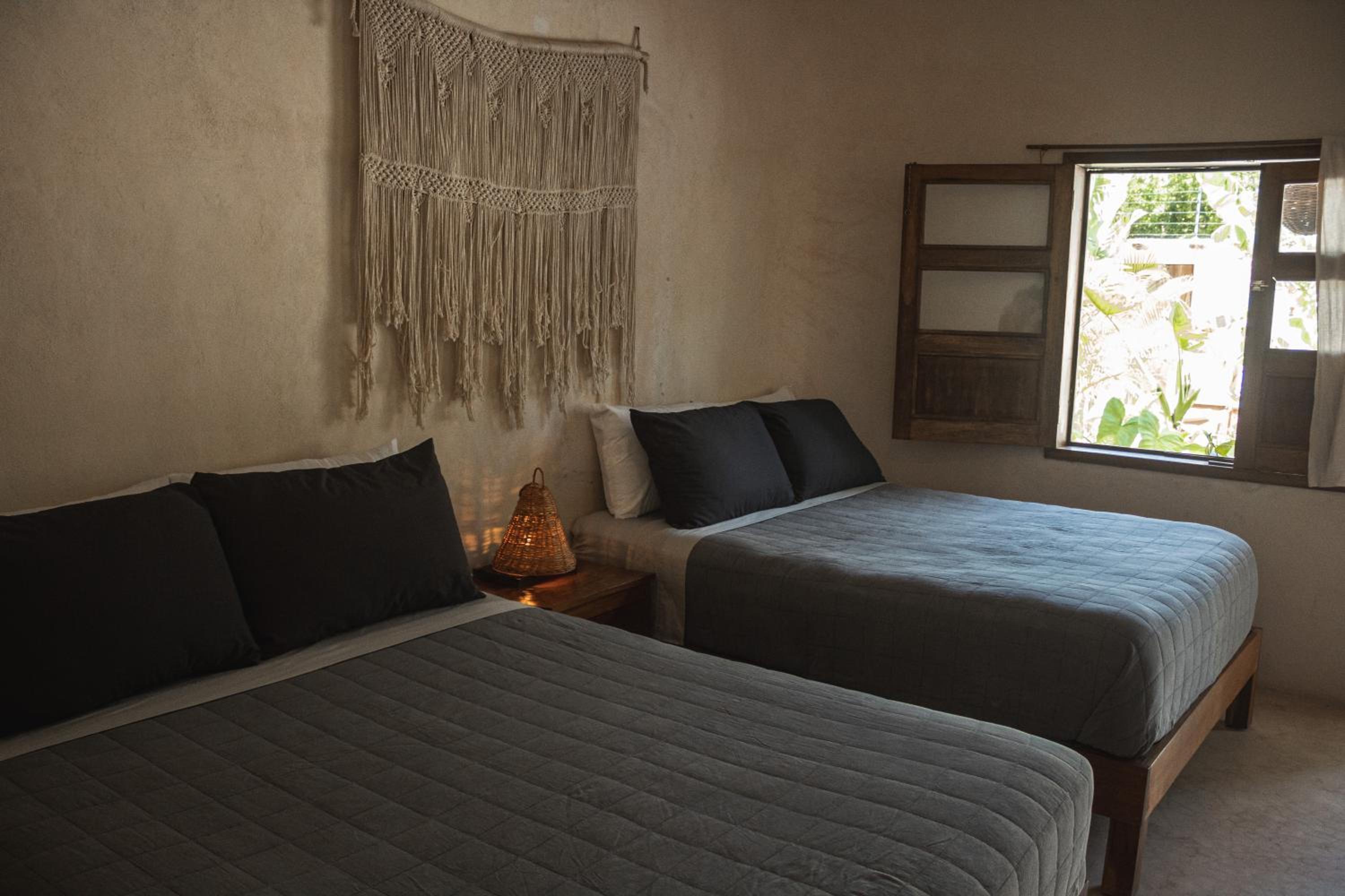 Double Room with Two Double Beds - Photo 1