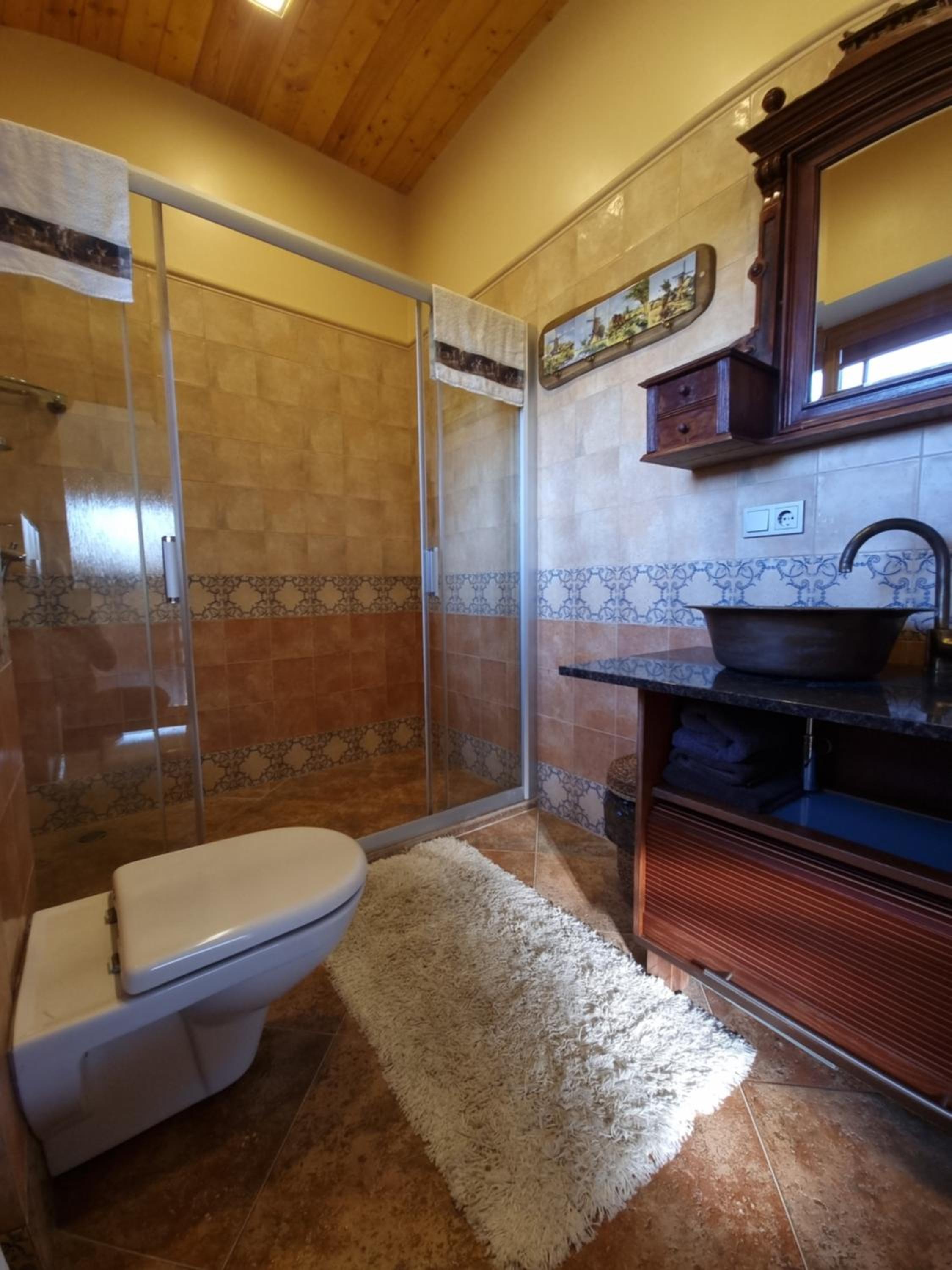 Three-Bedroom House - Photo 12