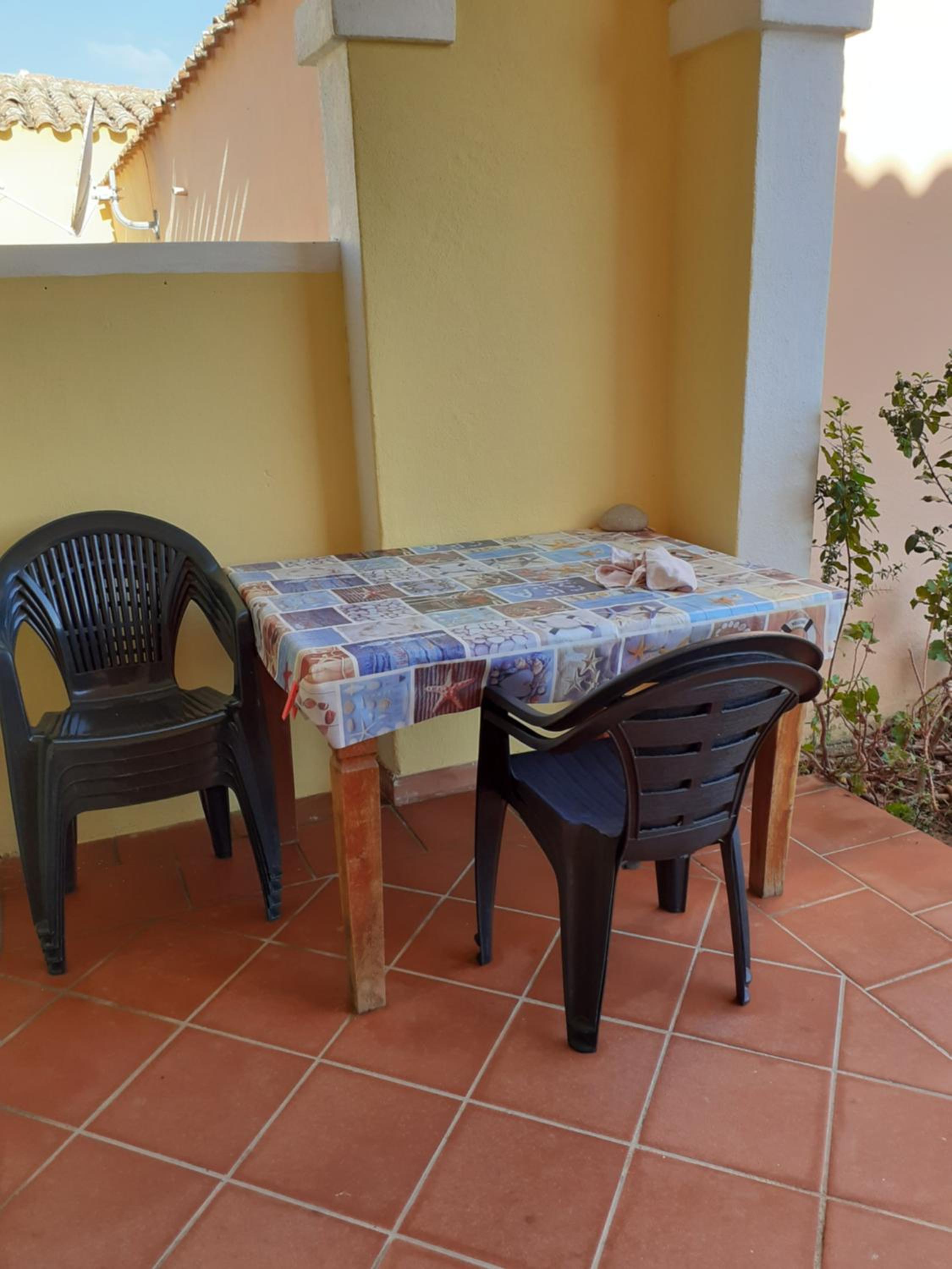 Apartment with Garden View - Photo 2