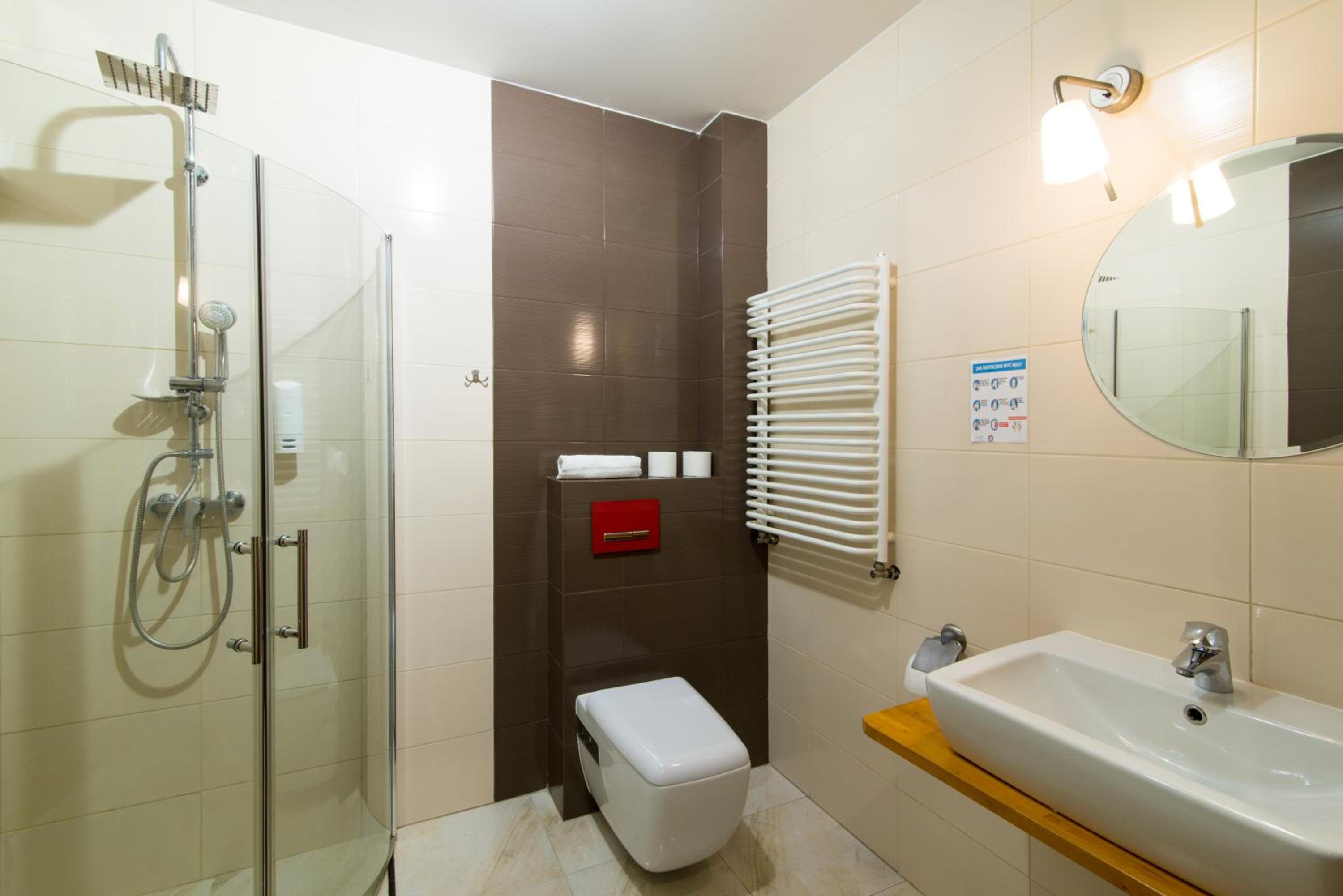 Double or Twin Room - Photo 6