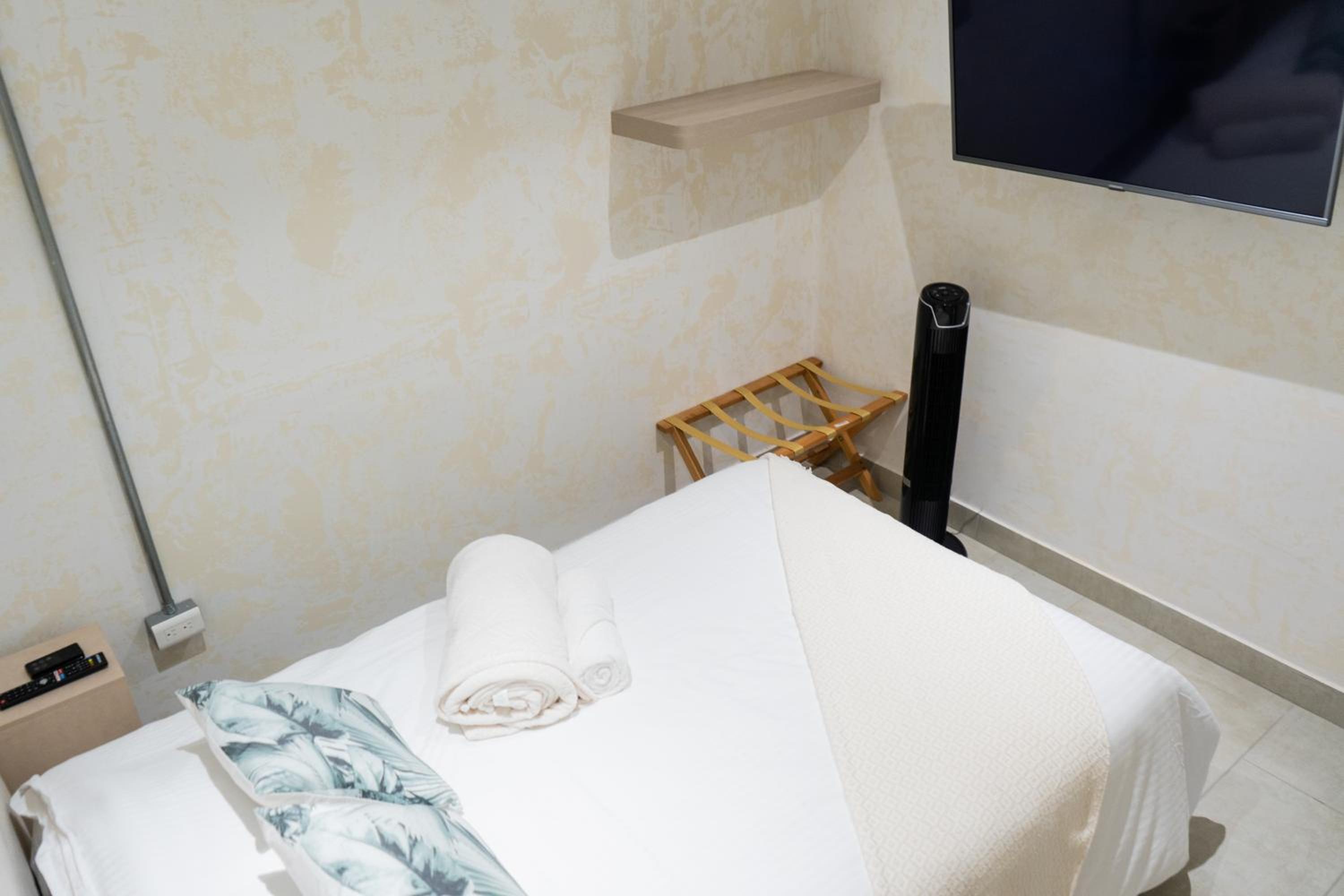 Single Room photo 2