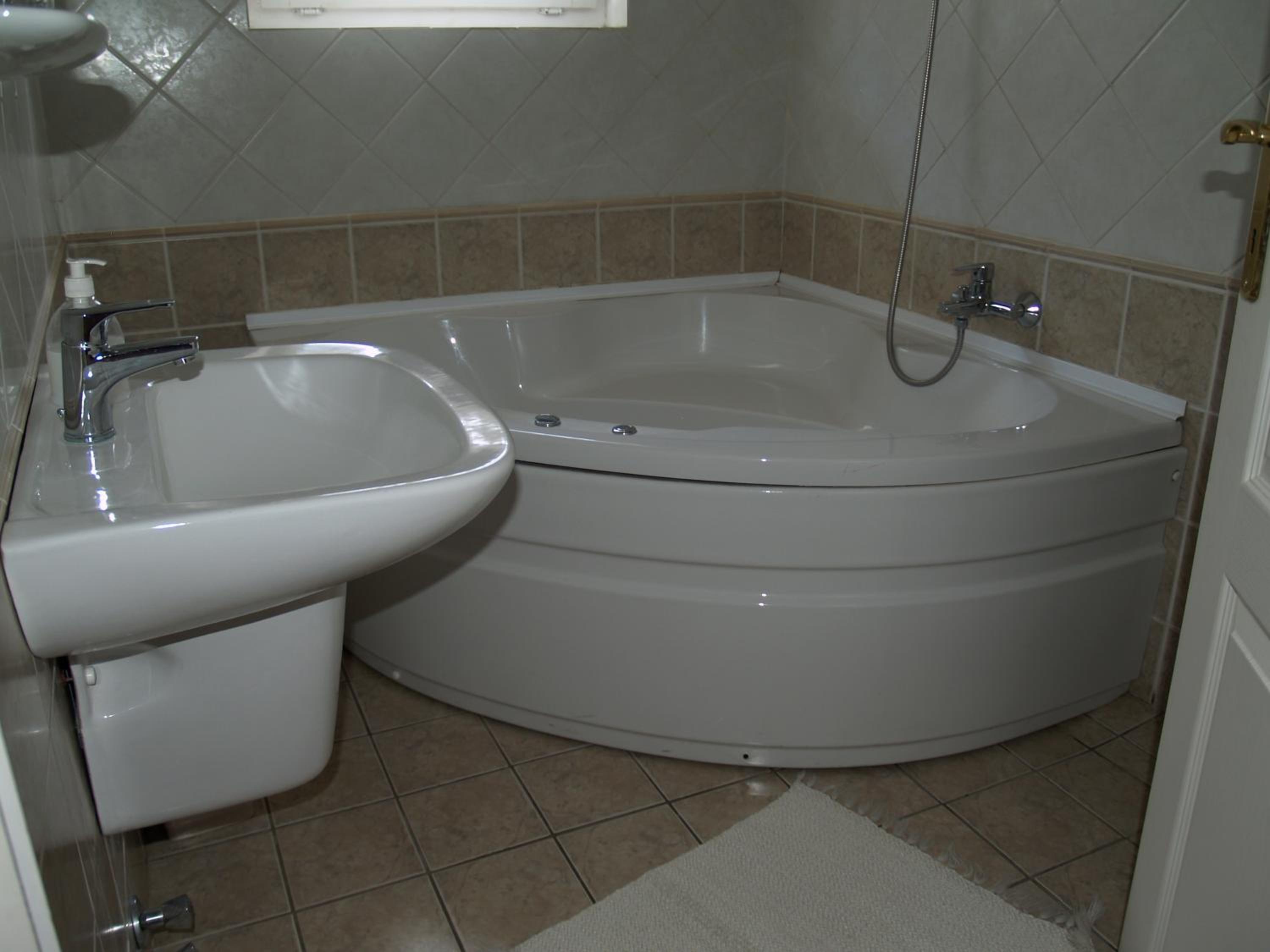 Duplex Quadruple Room - Photo 14