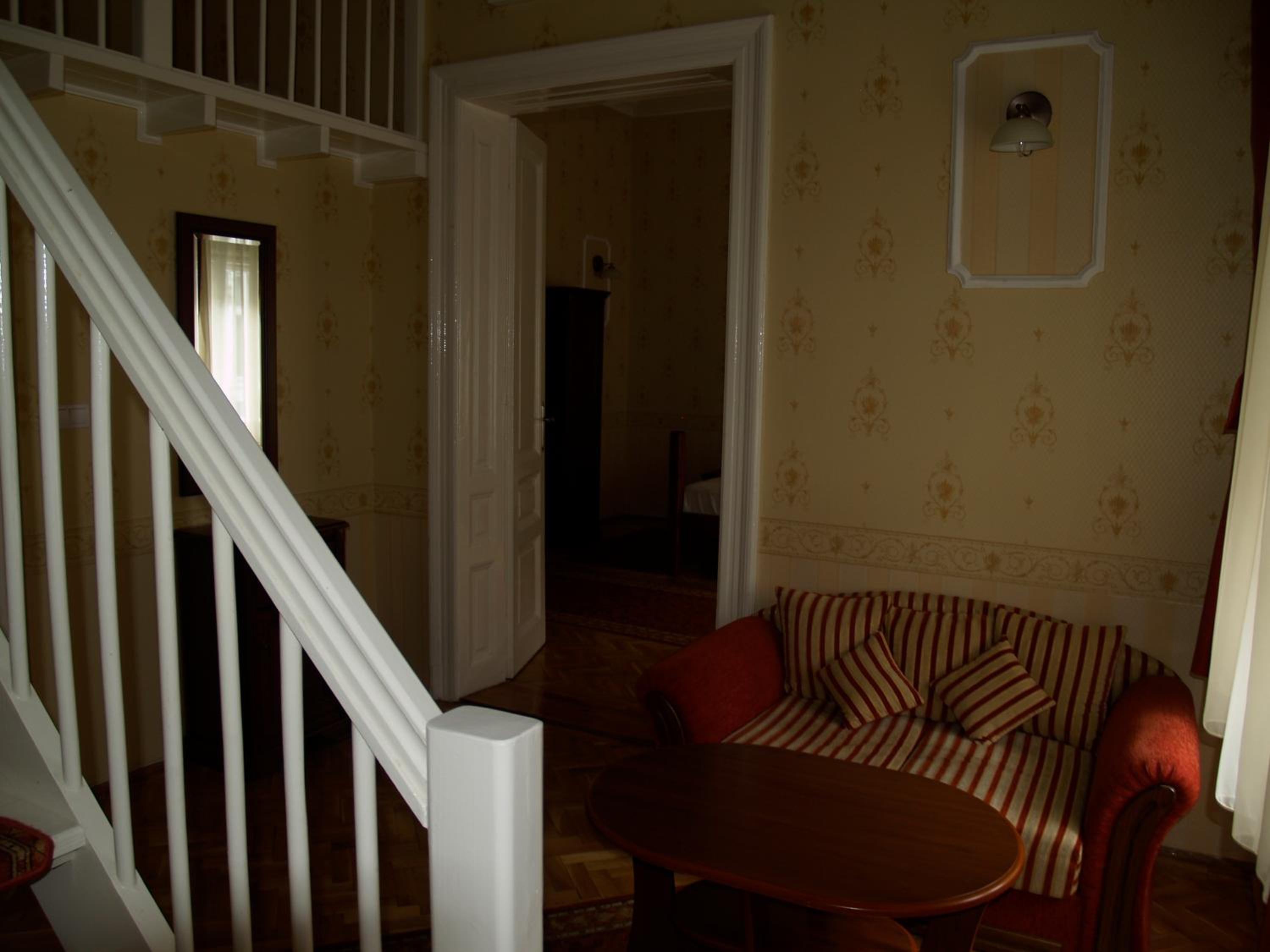 Duplex Quadruple Room - Photo 1