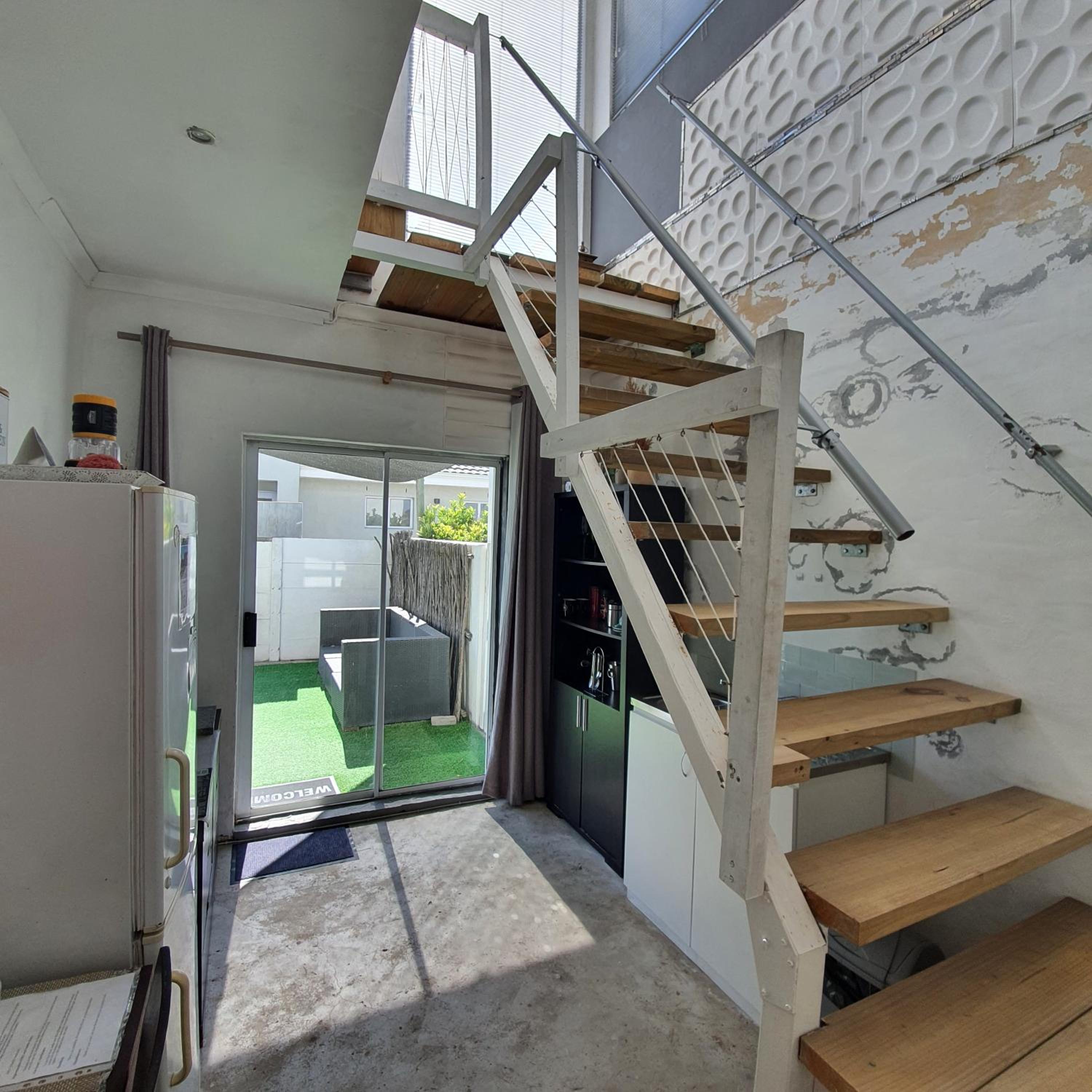 Apartment - Split Level with Ocean View - Photo 28