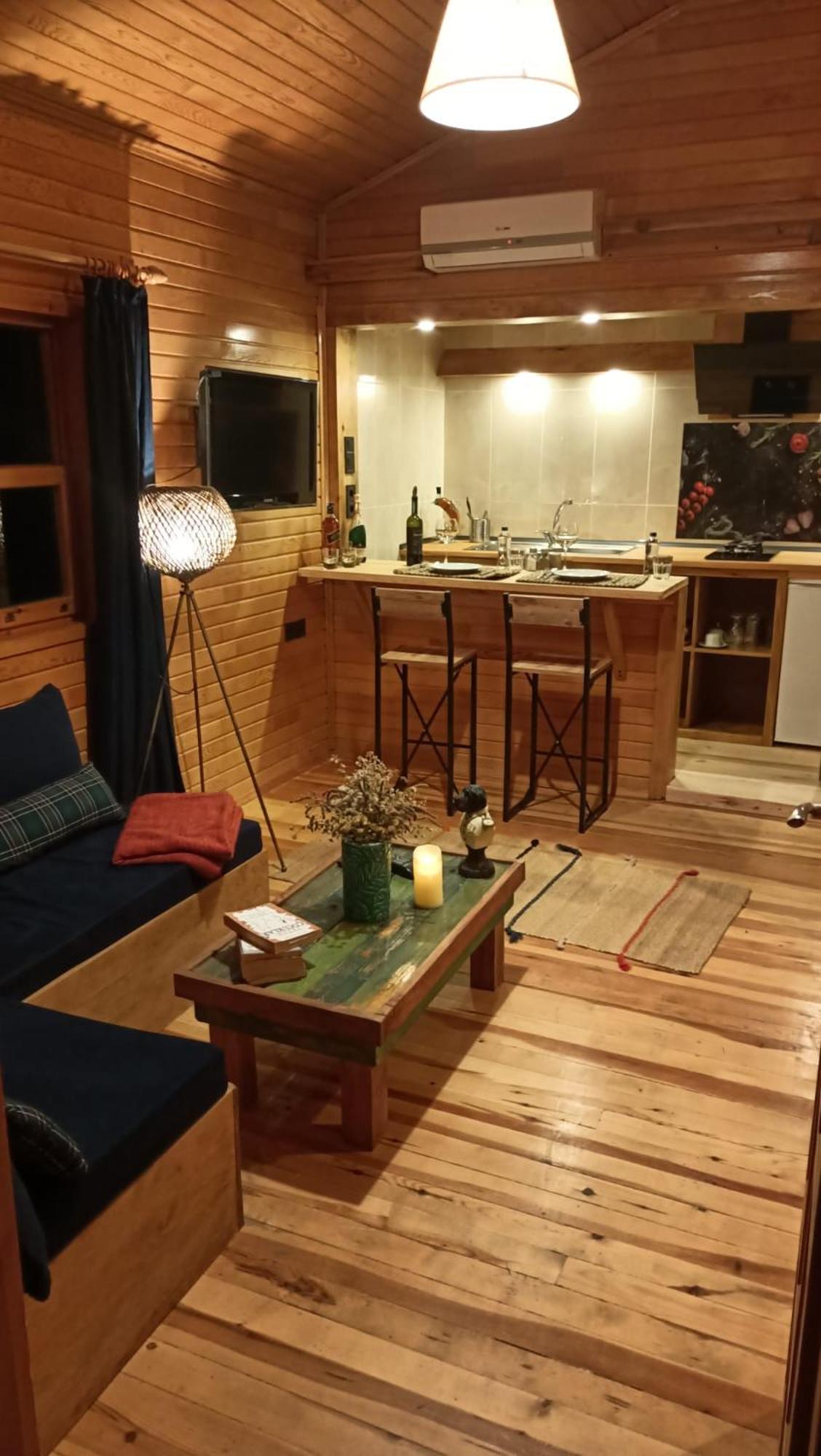 Superior Bungalow photo 1
