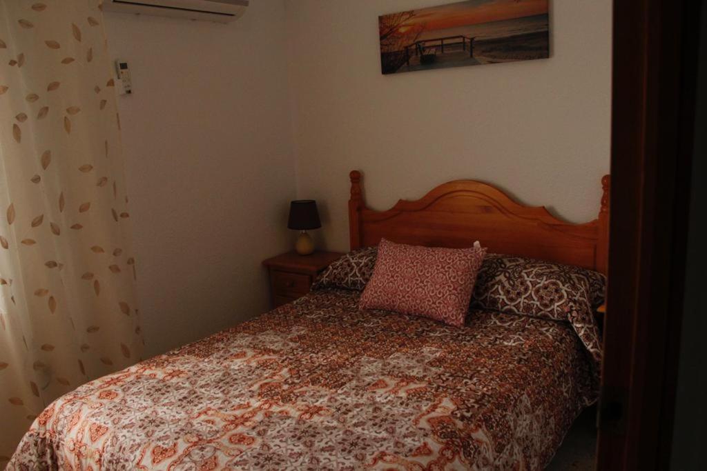 Three-Bedroom House photo 2
