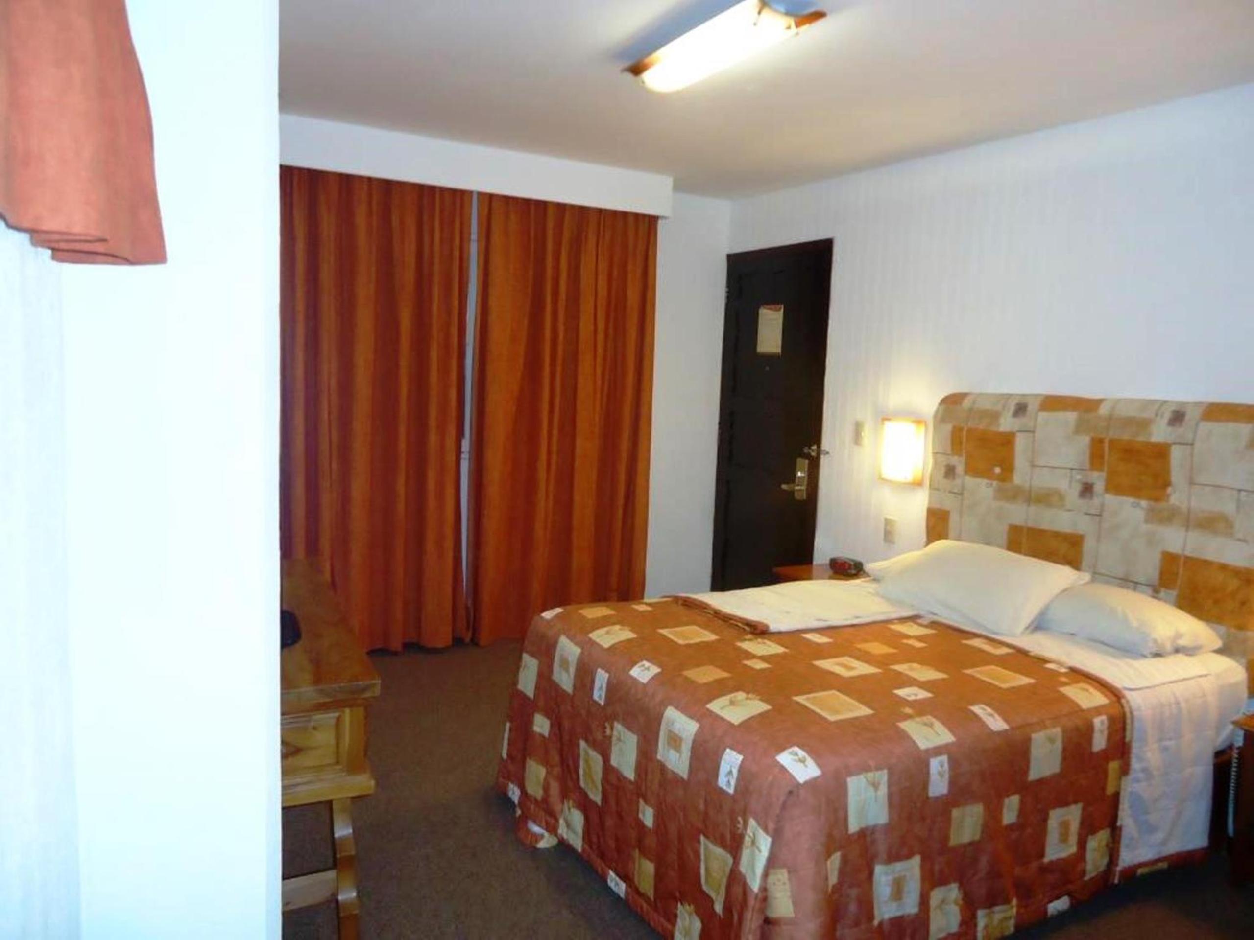 Double Room with Two Double Beds photo 2