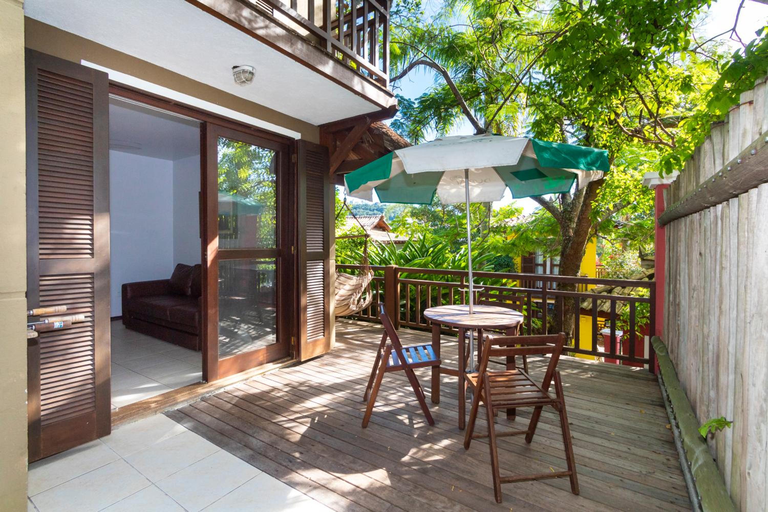 One-Bedroom Bungalow - Photo 8