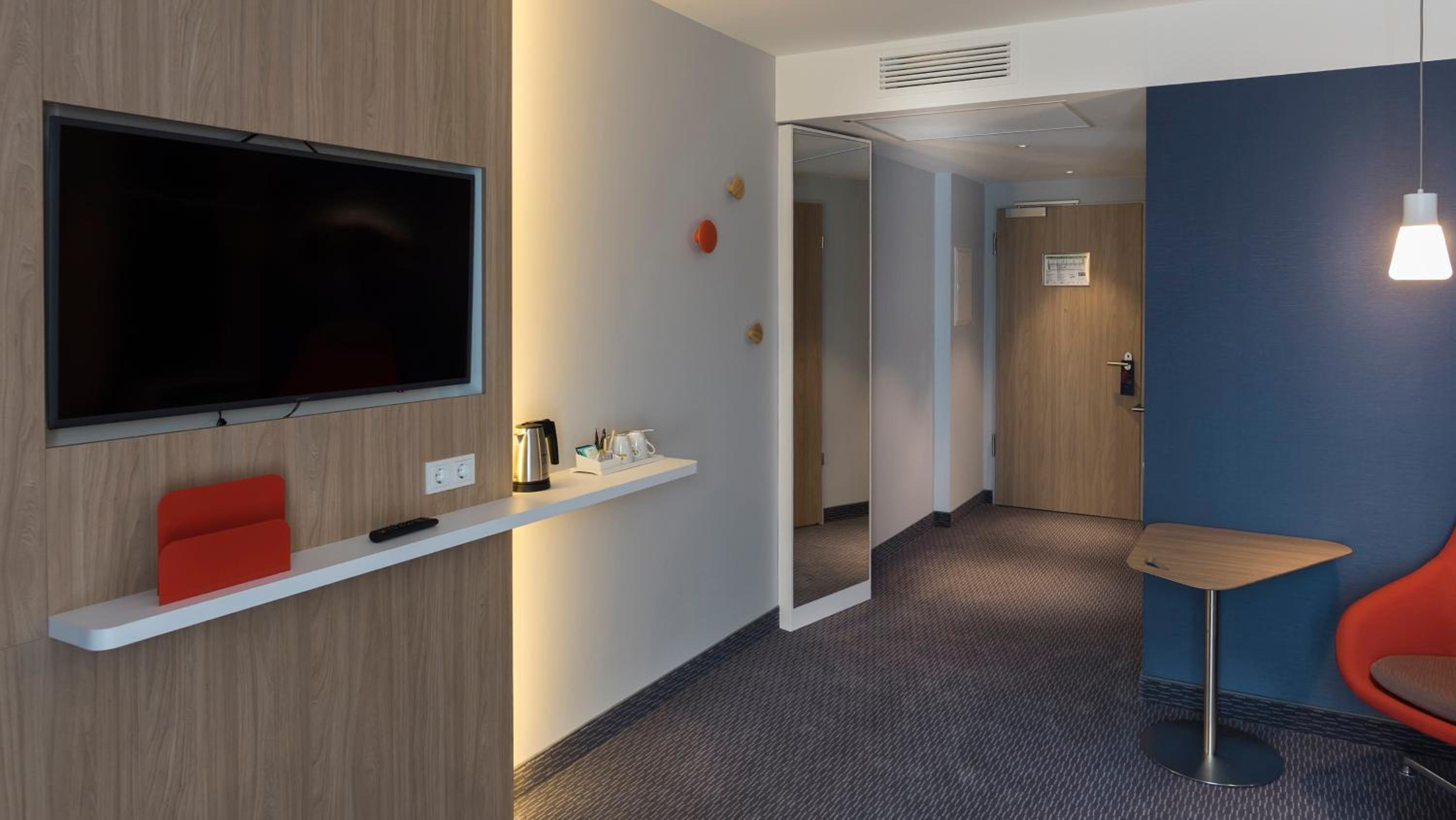 Standard Queen Room - Accessible - Photo 4