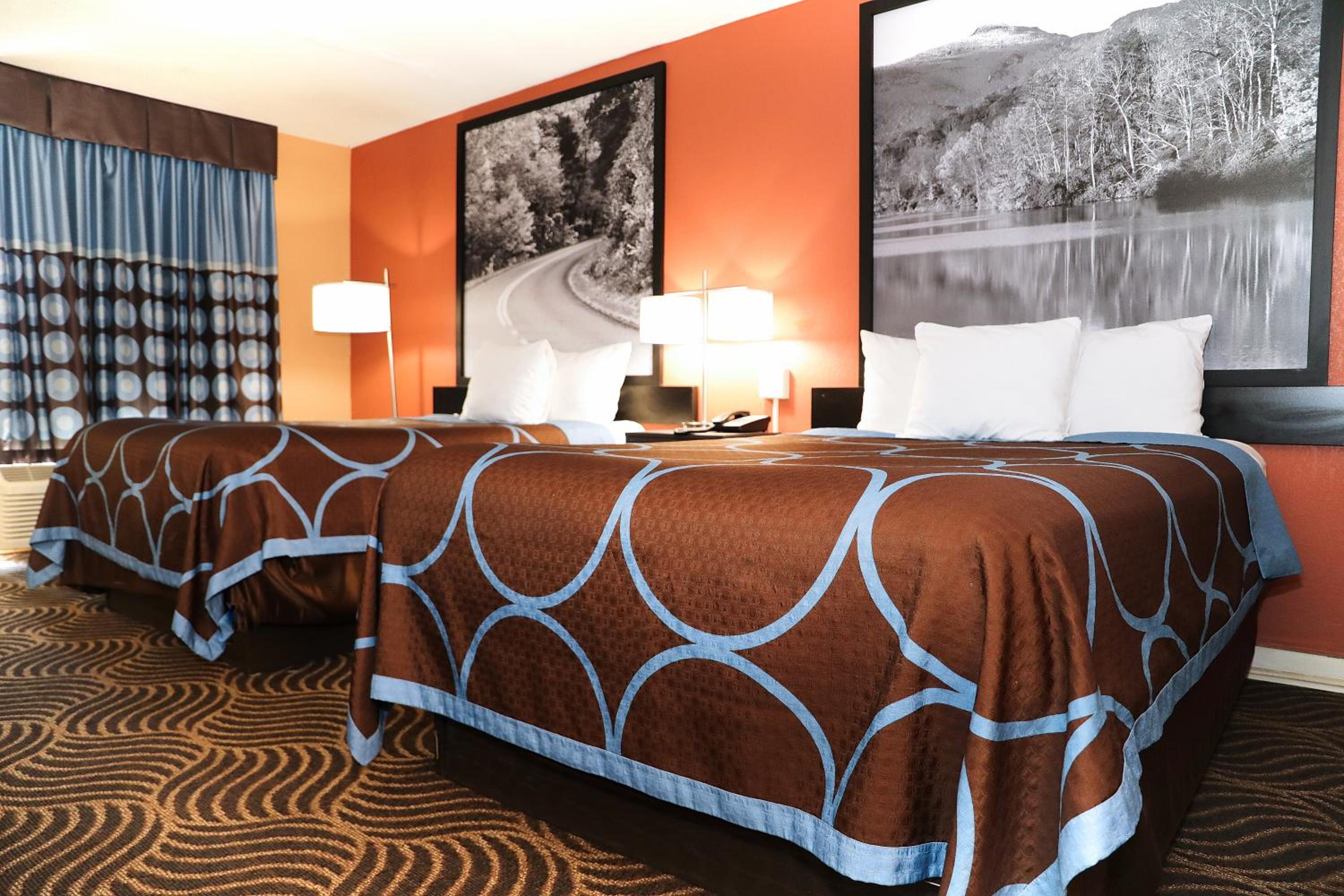 Double Room with Two Double Beds - Smoking - Photo 6