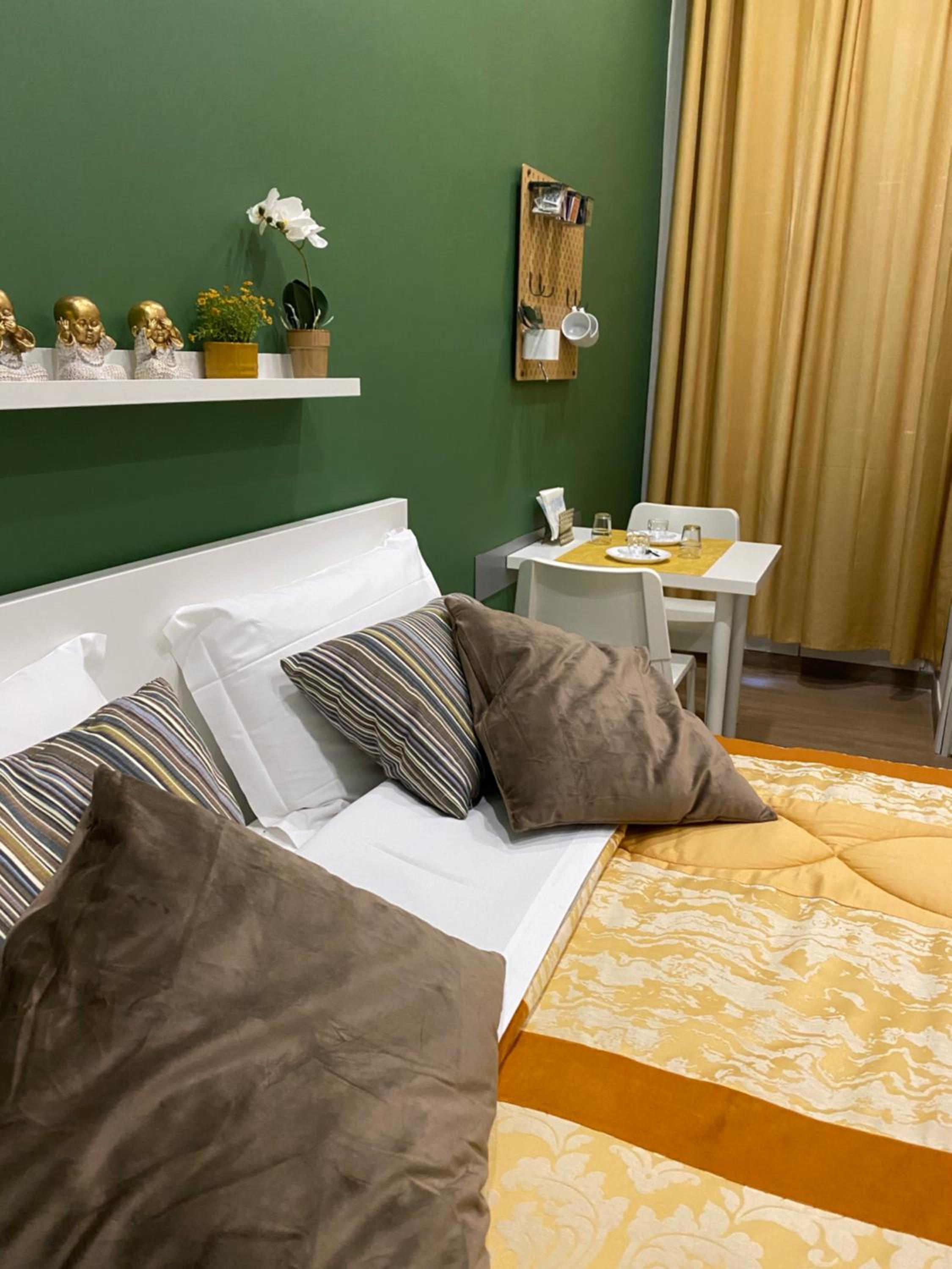 Small Double Room photo 2