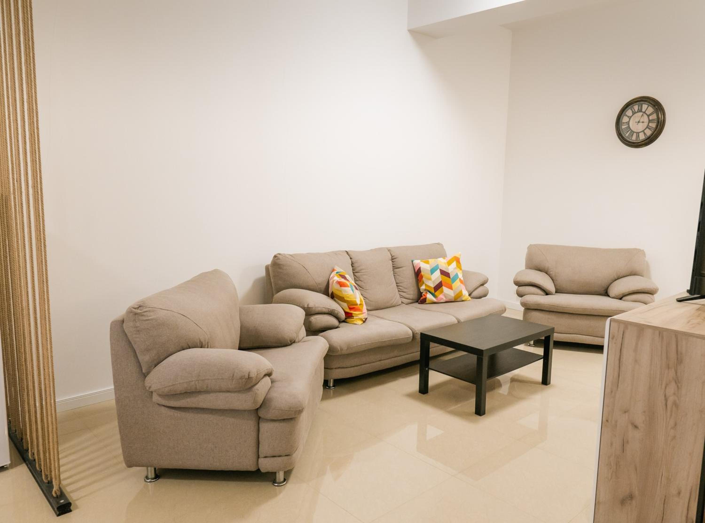 Family Studio - Photo 9
