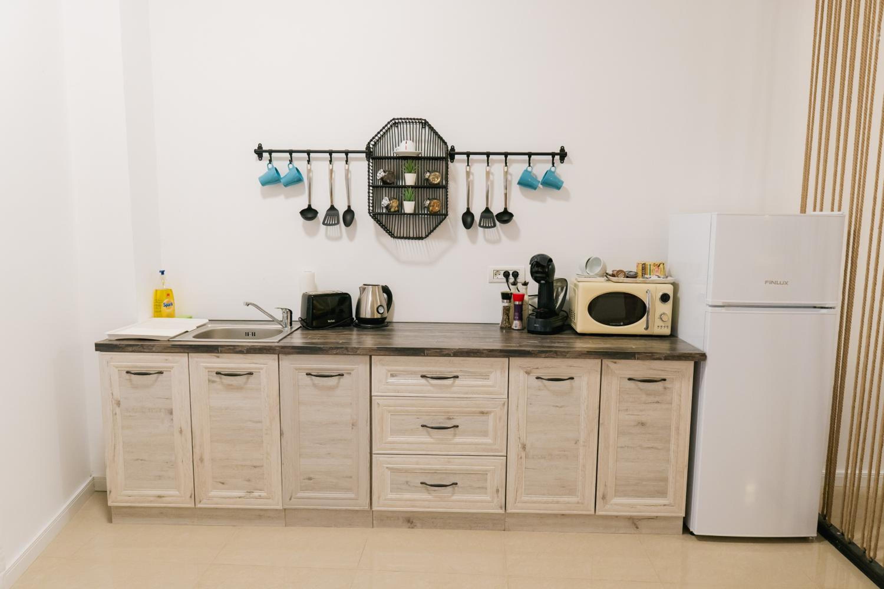 Family Studio - Photo 6