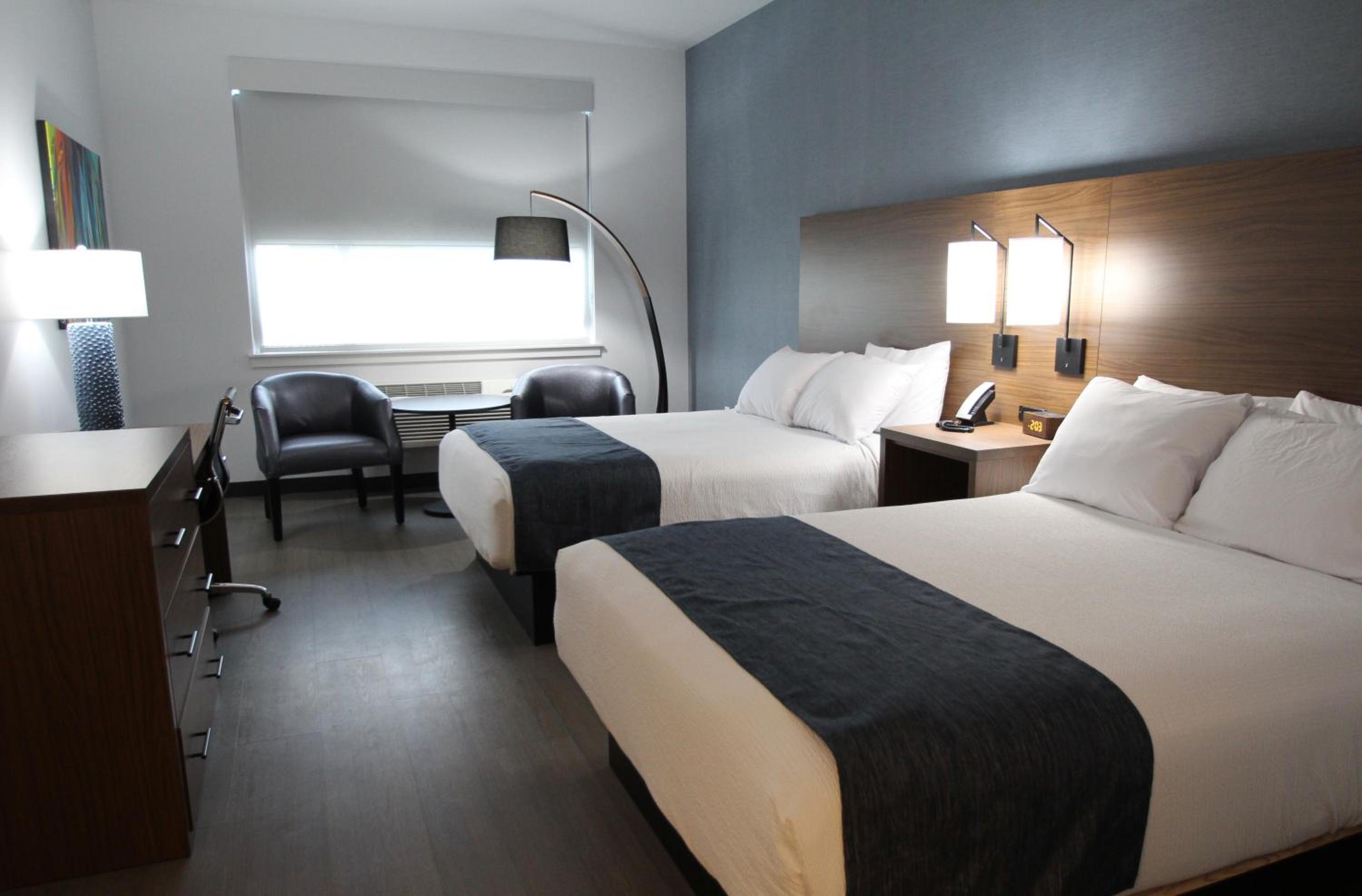 Hayward Building Pet Friendly Double Queen Room