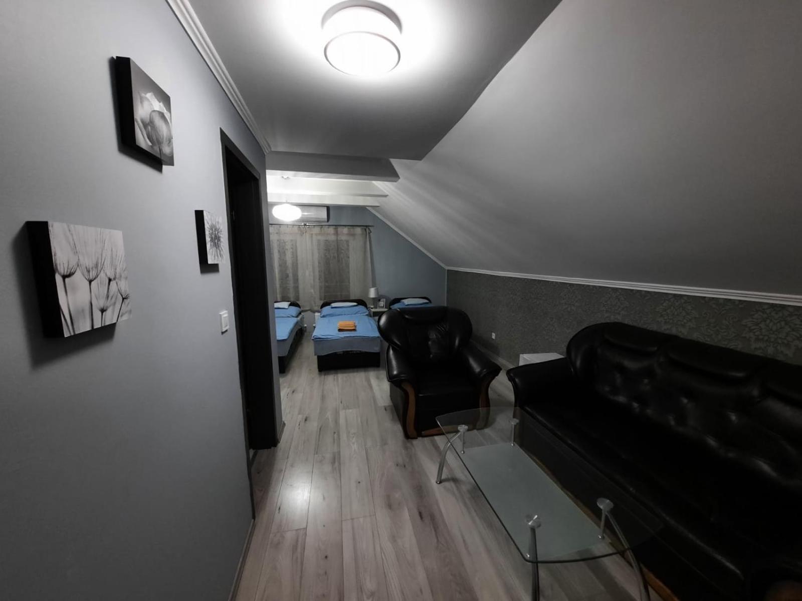 Quadruple Room with Private Bathroom