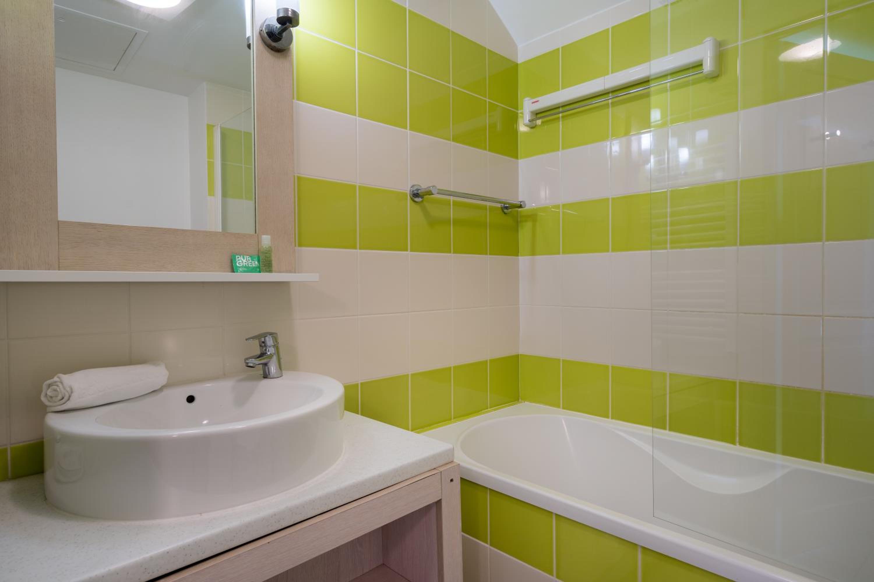 Three-Bedroom Duplex House with Terrace (7 people) photo 2