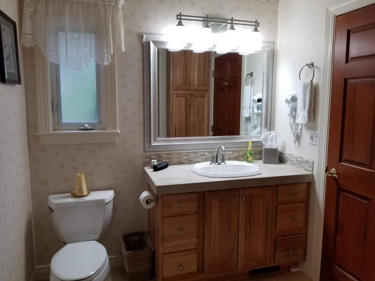 Deluxe King Room photo 3