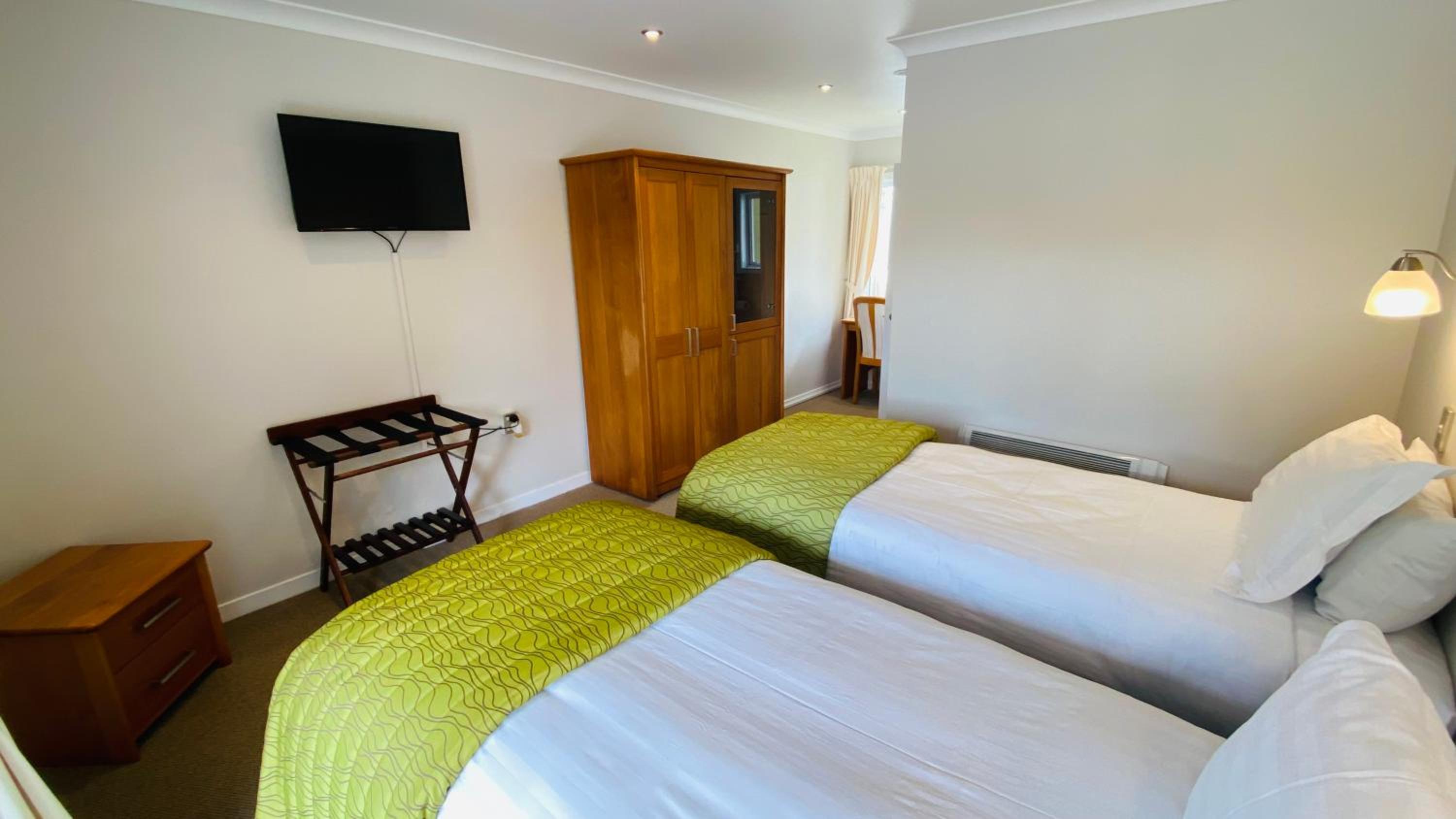 Twin Room - Photo 1
