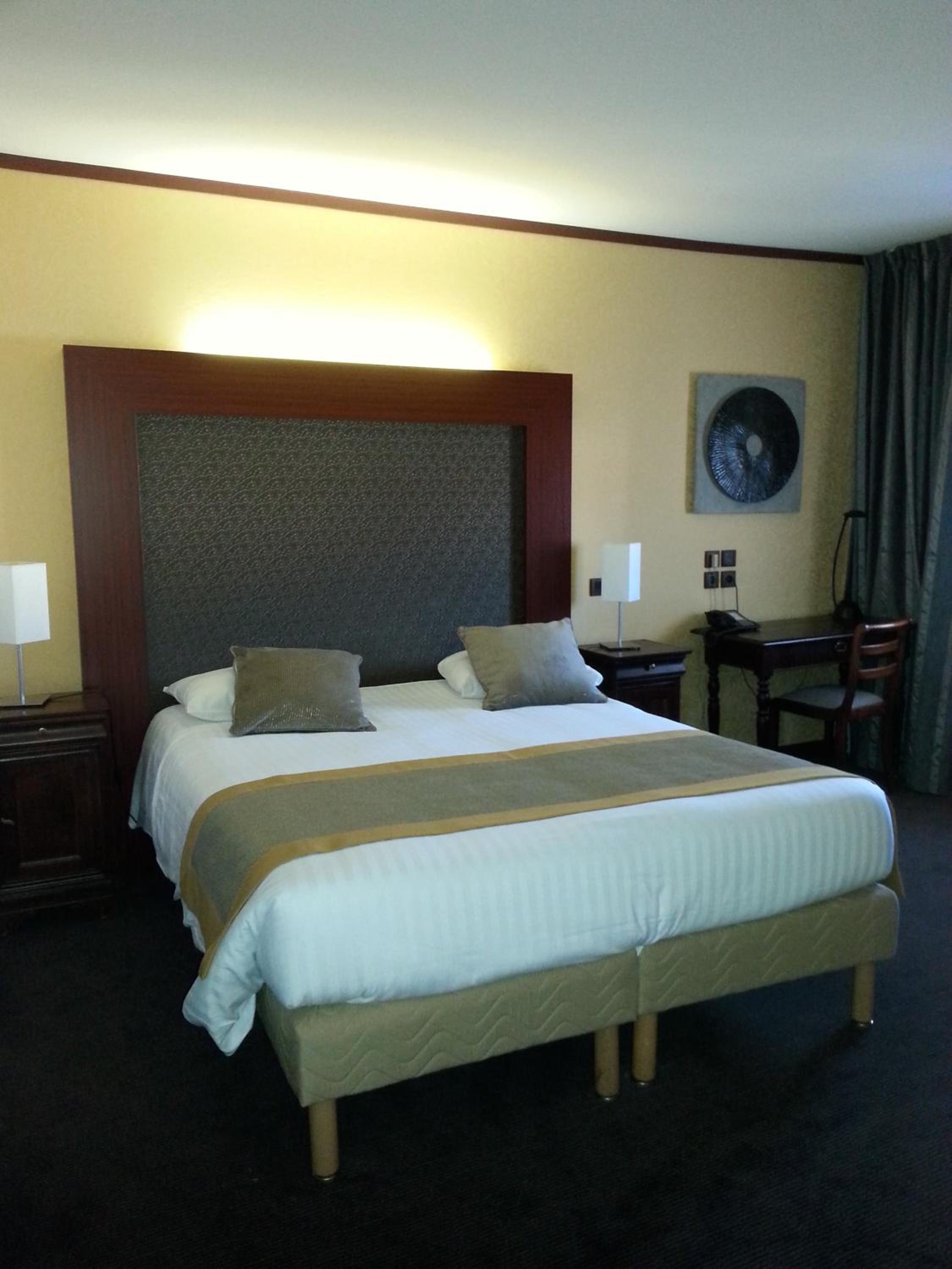 Suite - Photo 14