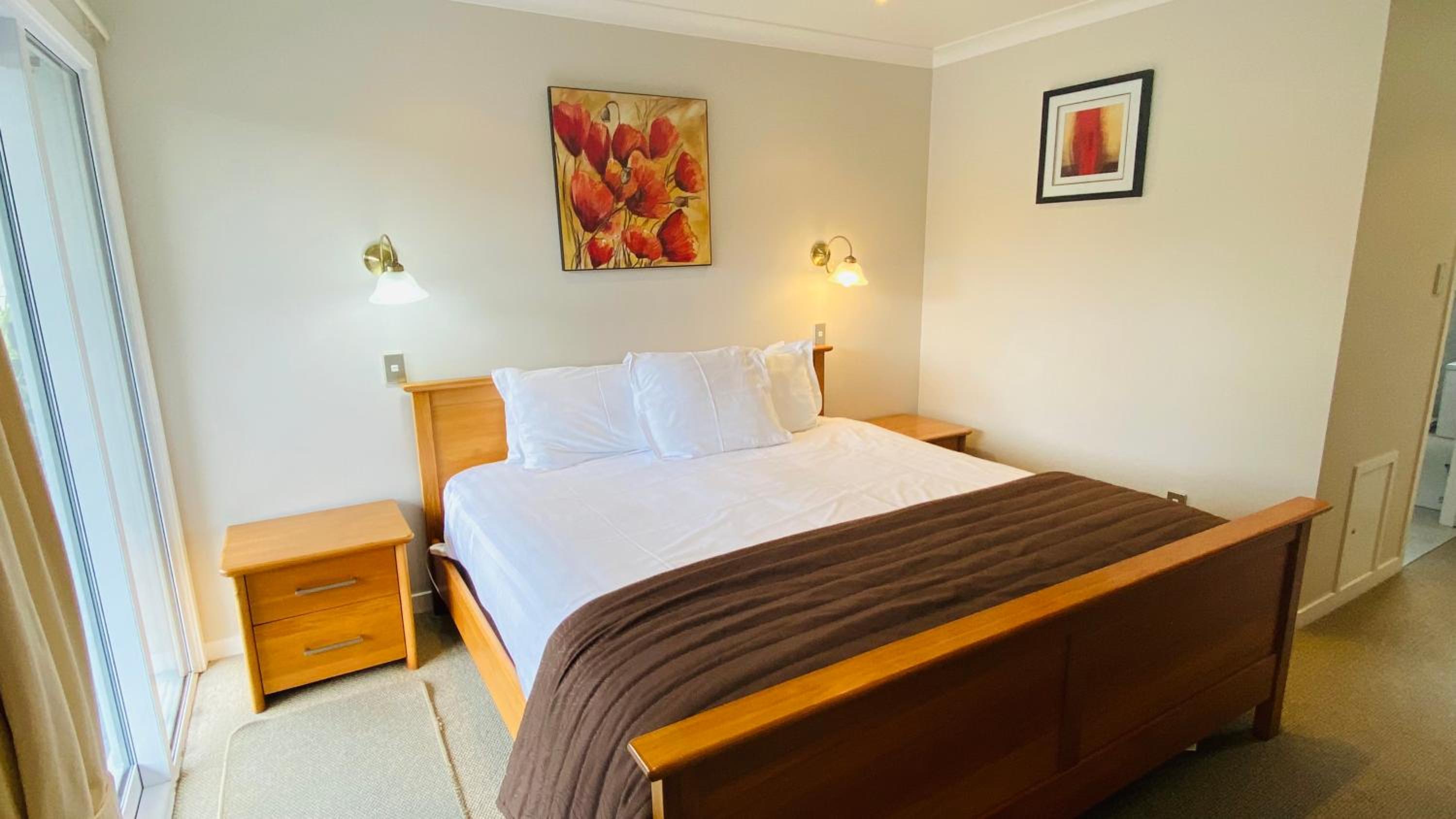 Double Room - Photo 9