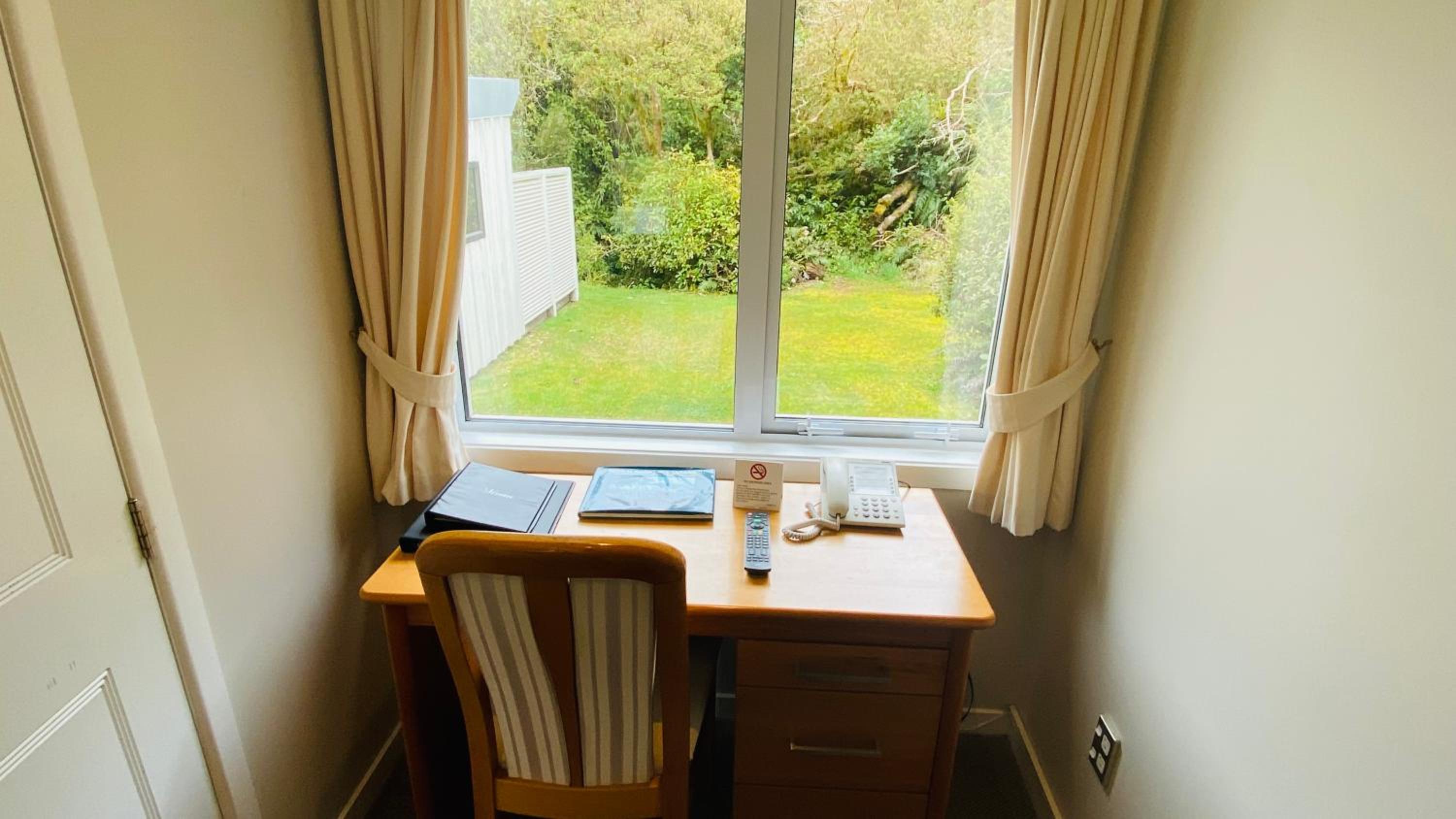 Double Room - Photo 11