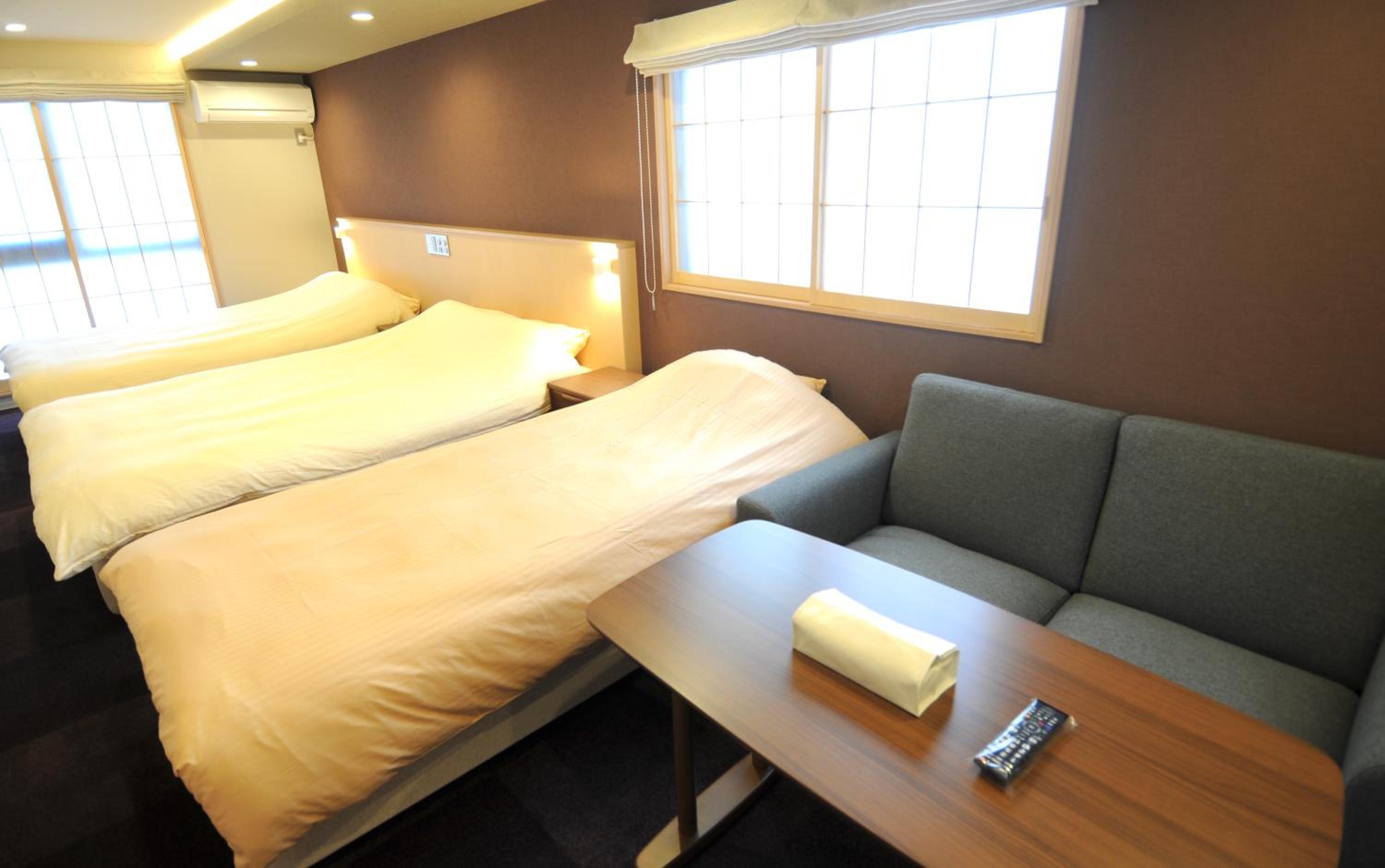 Triple Room - Photo 12