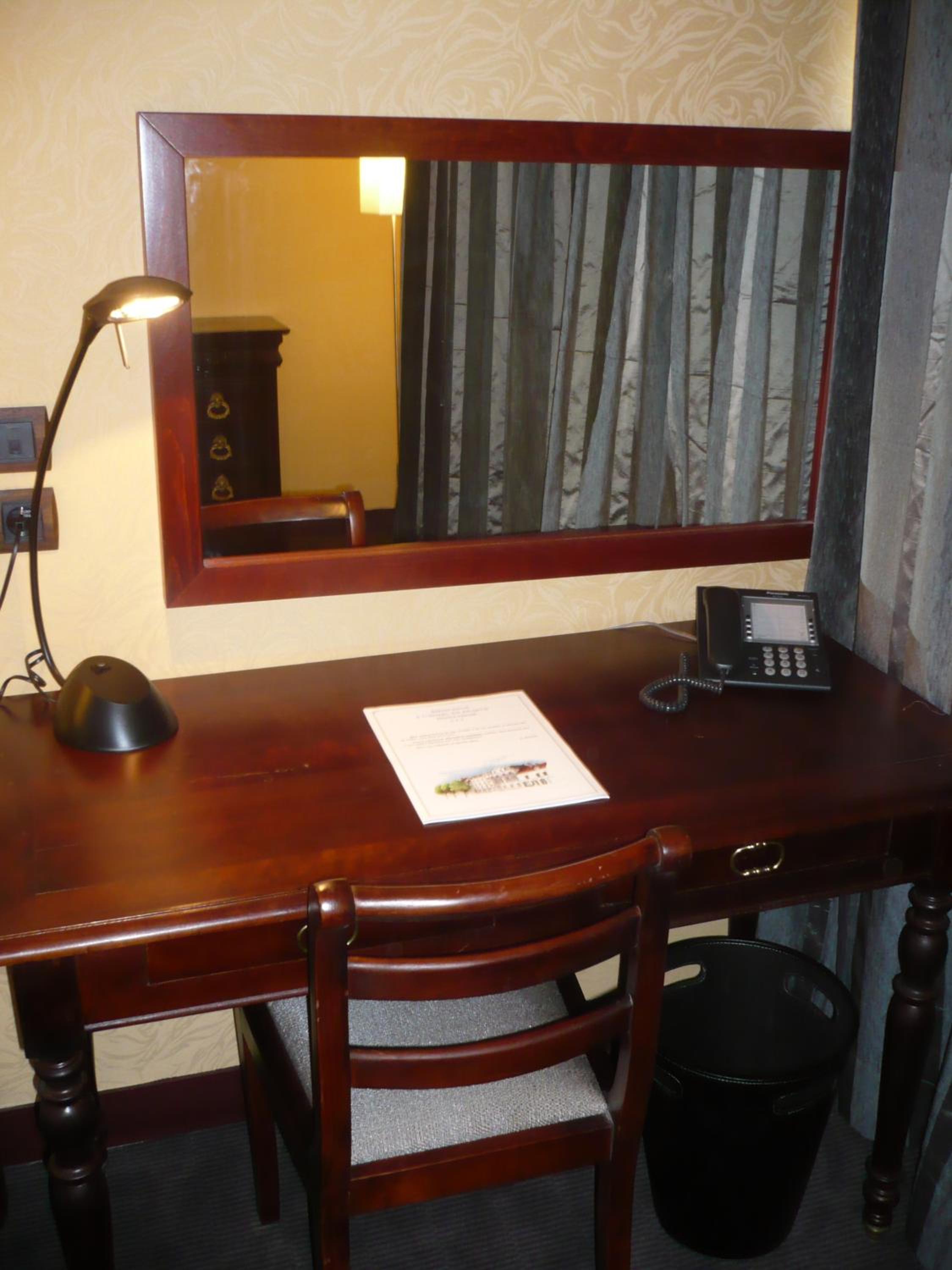 Suite - Photo 12