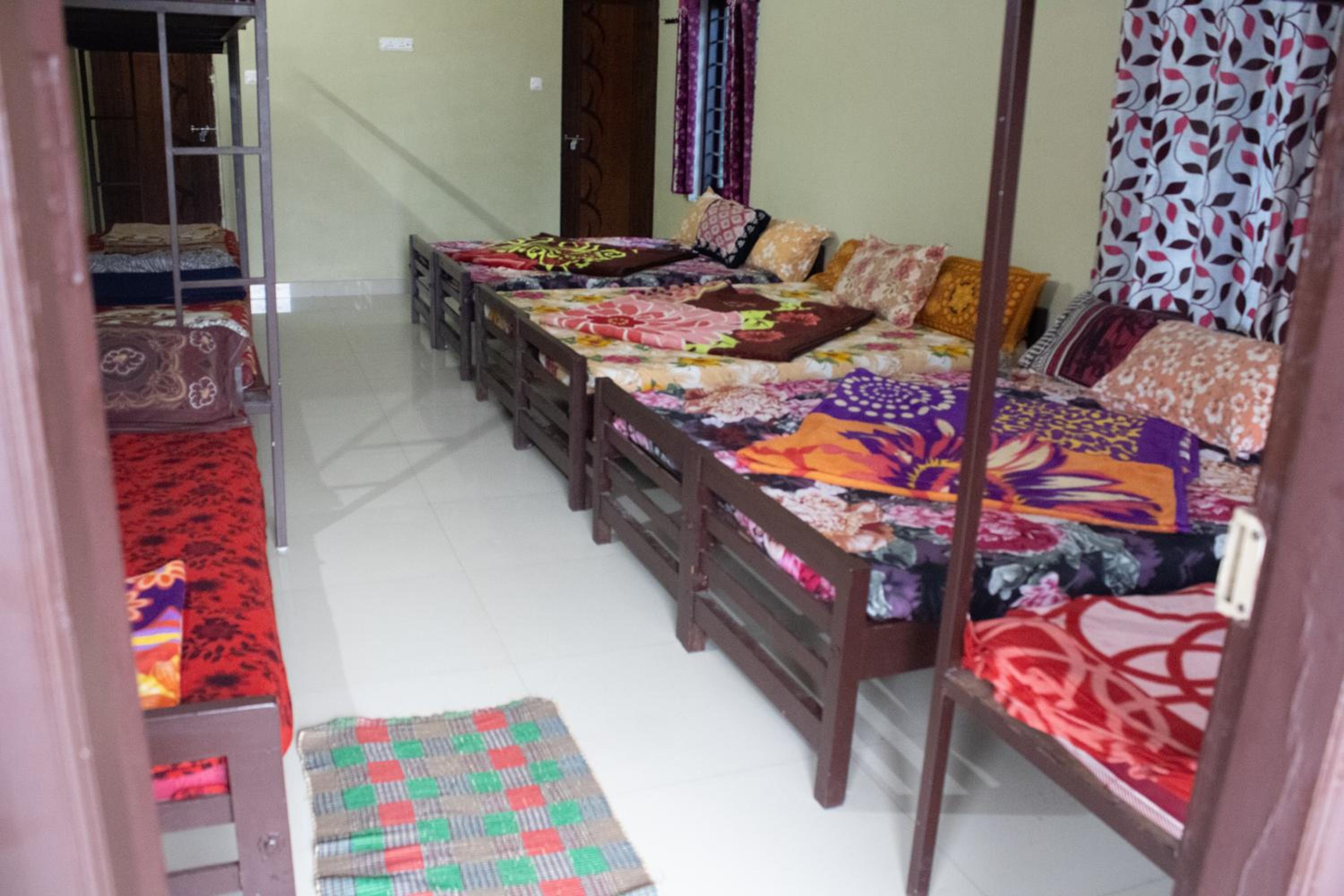 Male Dormitory Room photo 3