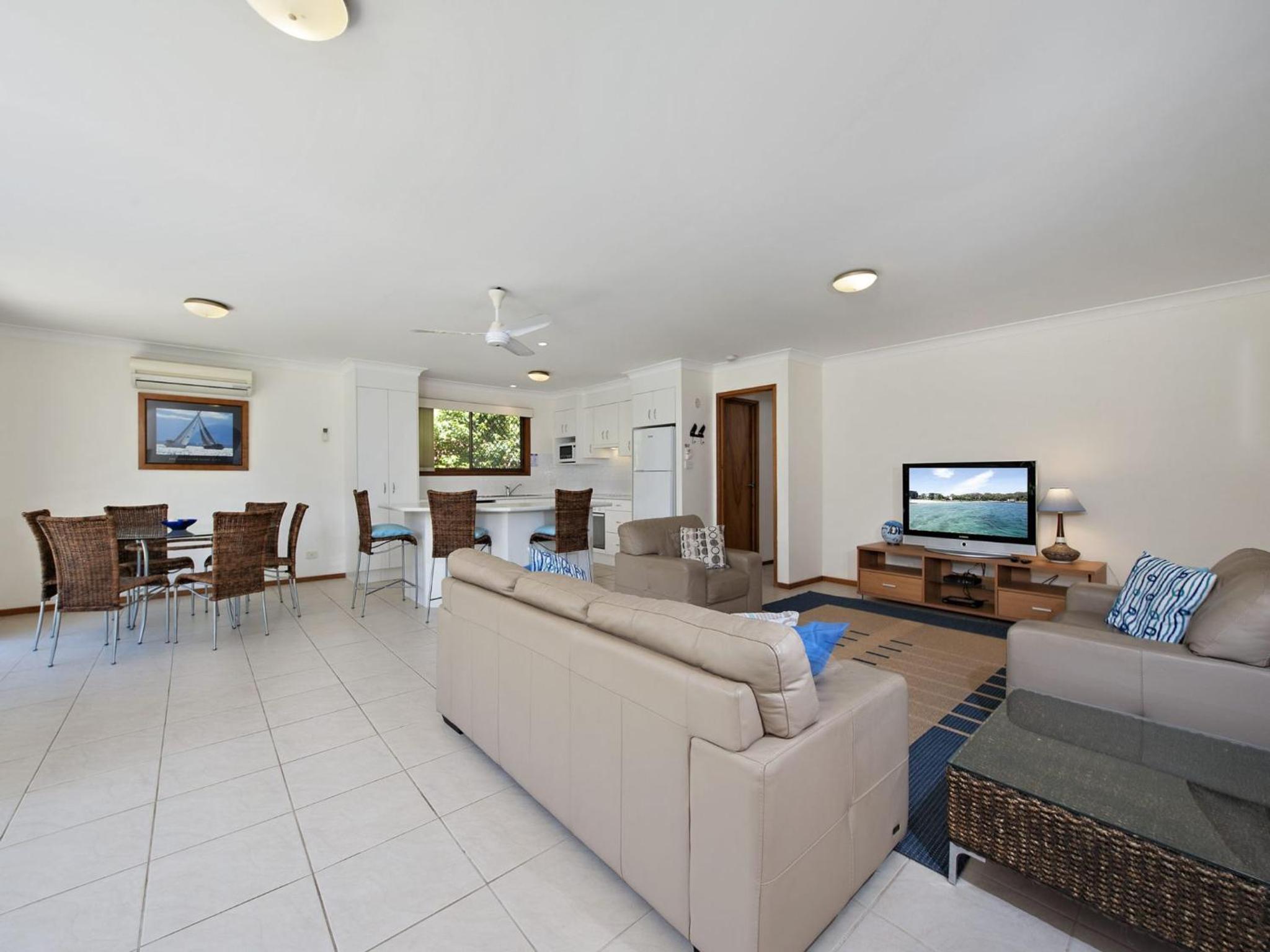 Three-Bedroom House photo 1