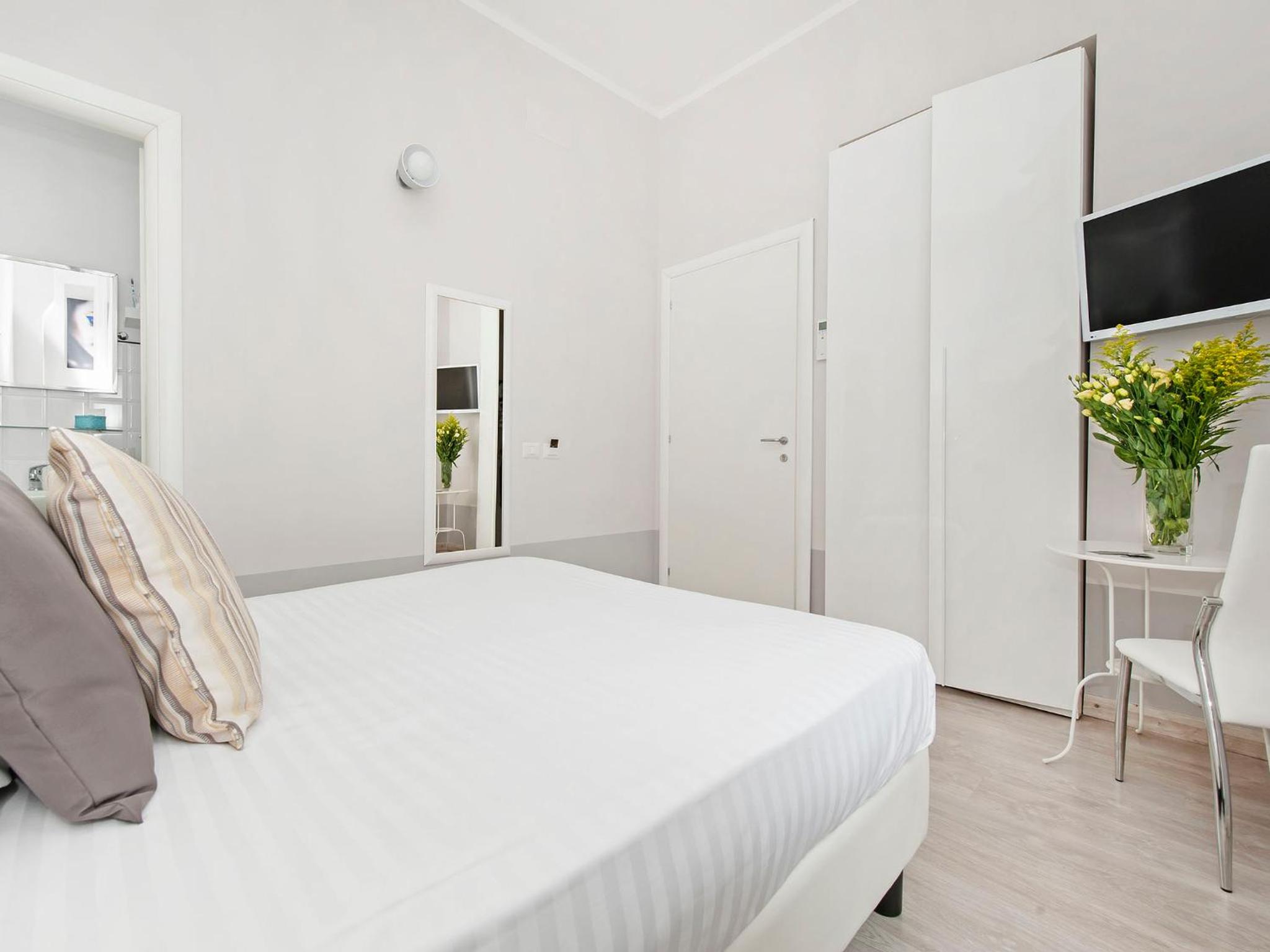 Economy Double Room photo 2