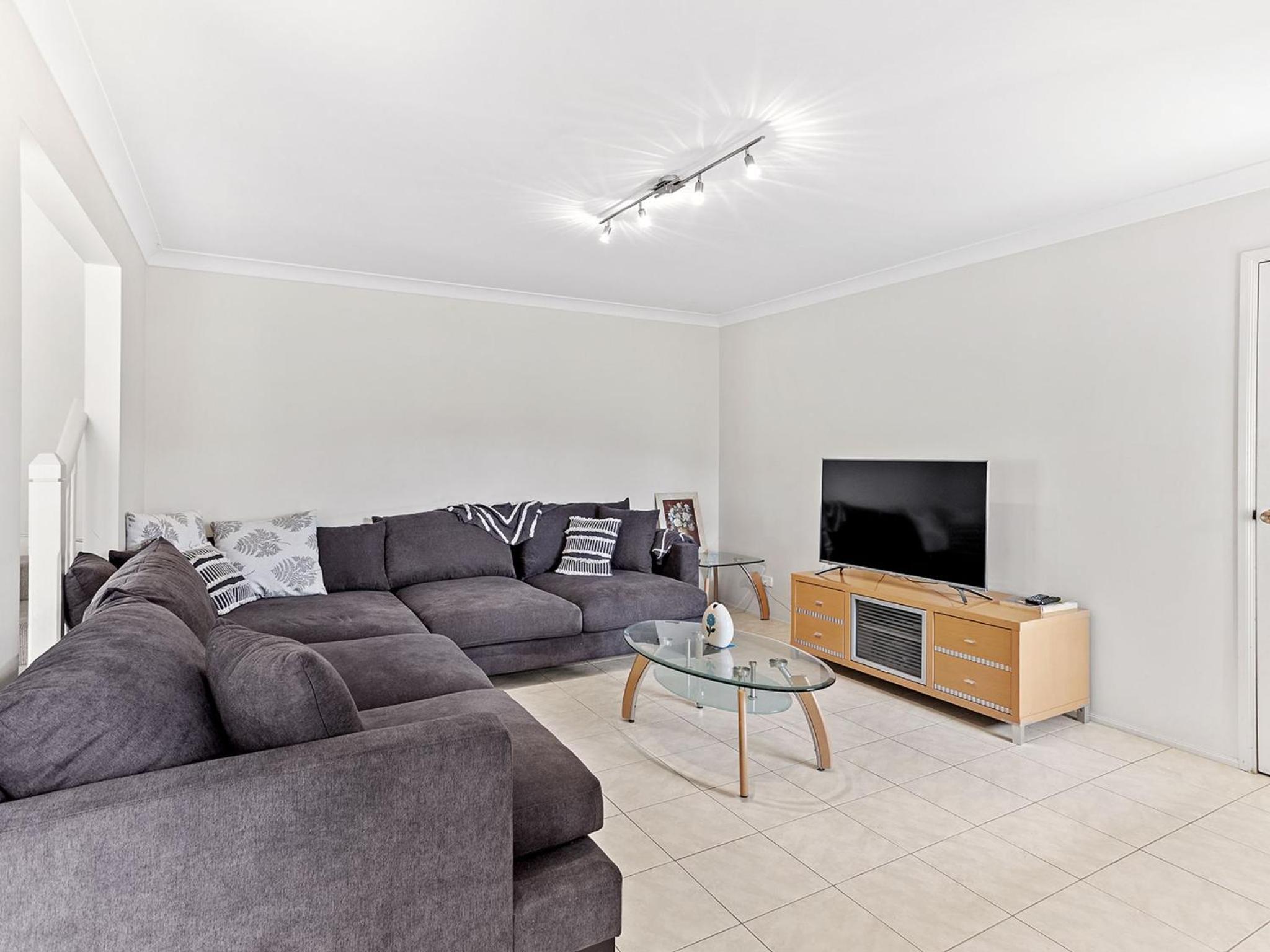Four-Bedroom House photo 2