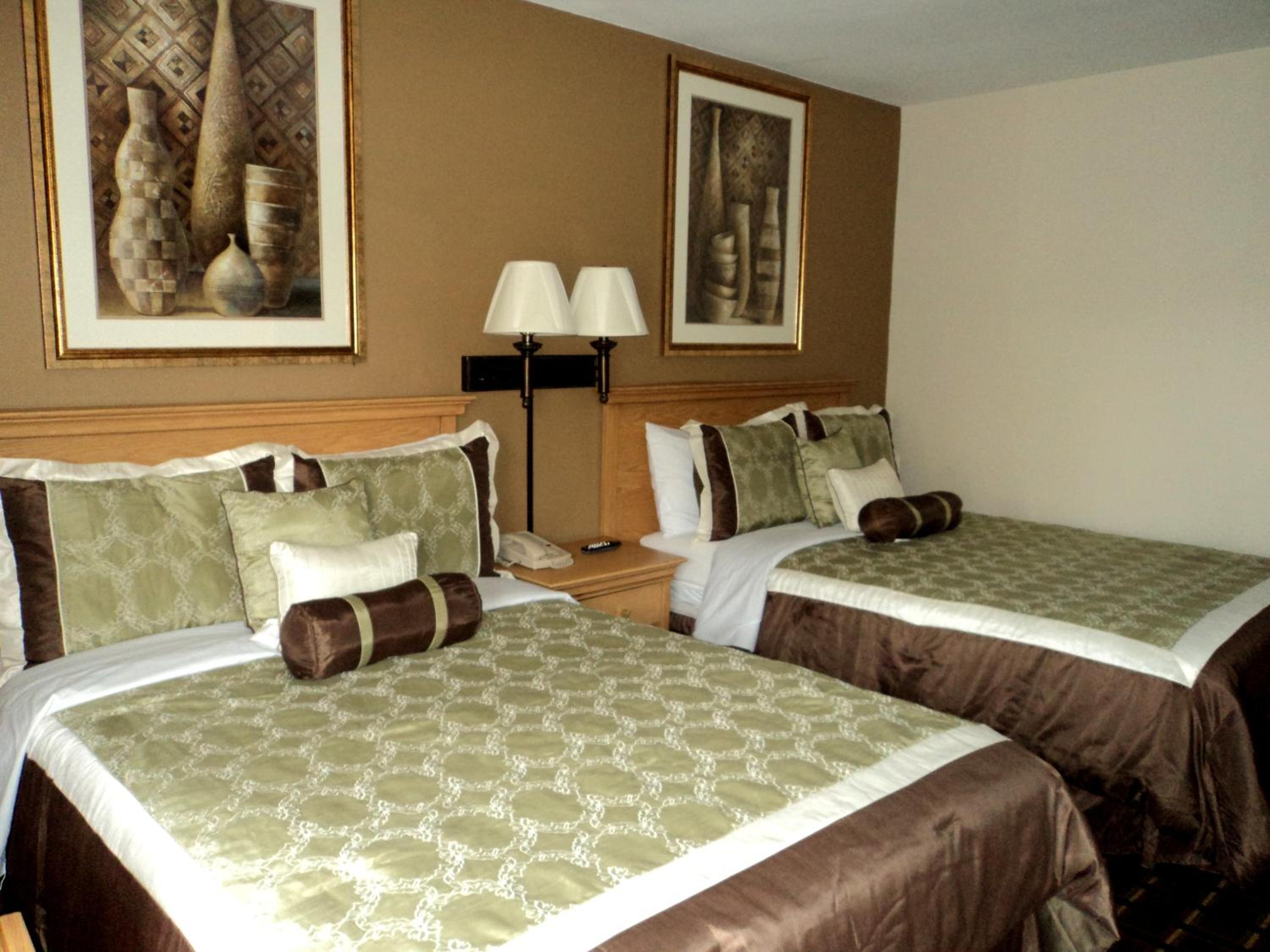 Double Room with Two Double Beds - Non-Smoking photo 2