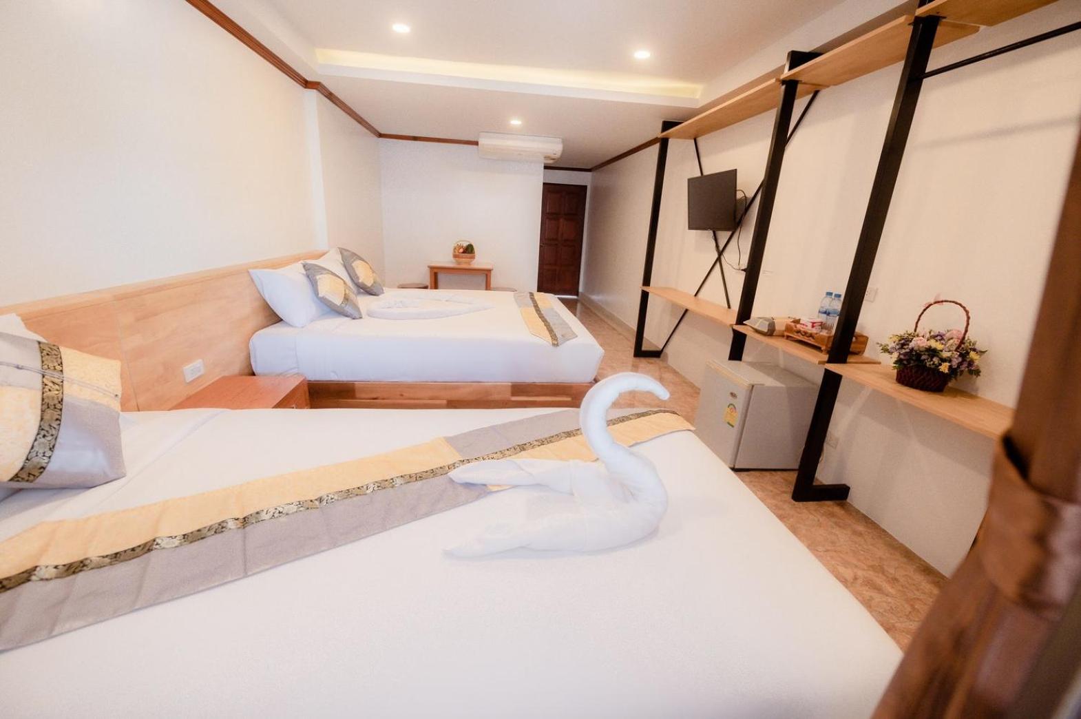 Deluxe Triple Room photo 2