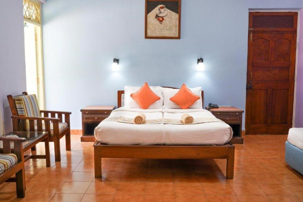 Deluxe Room - Photo 5