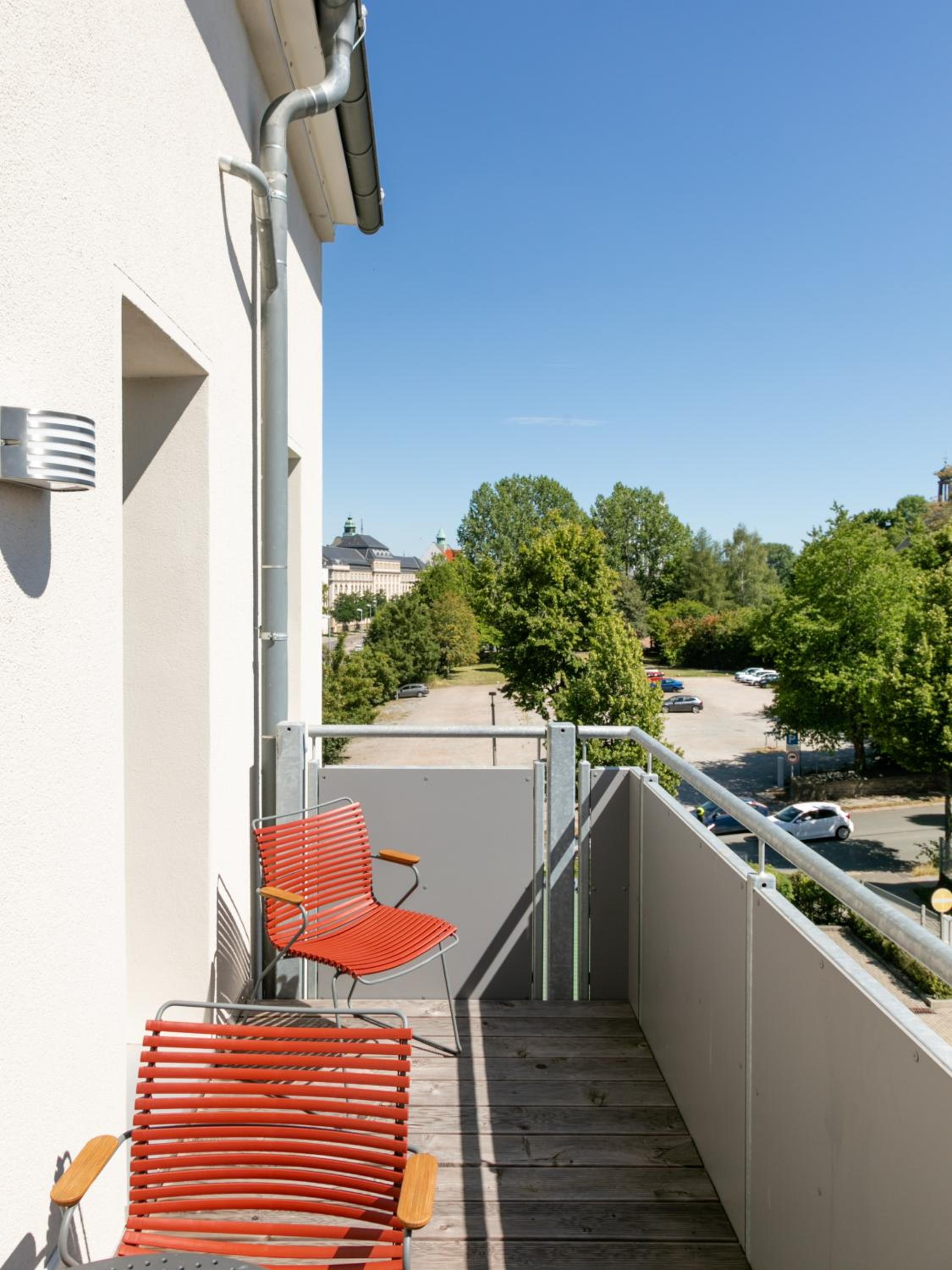 Two-bedroom Suite XL with balcony - Photo 9