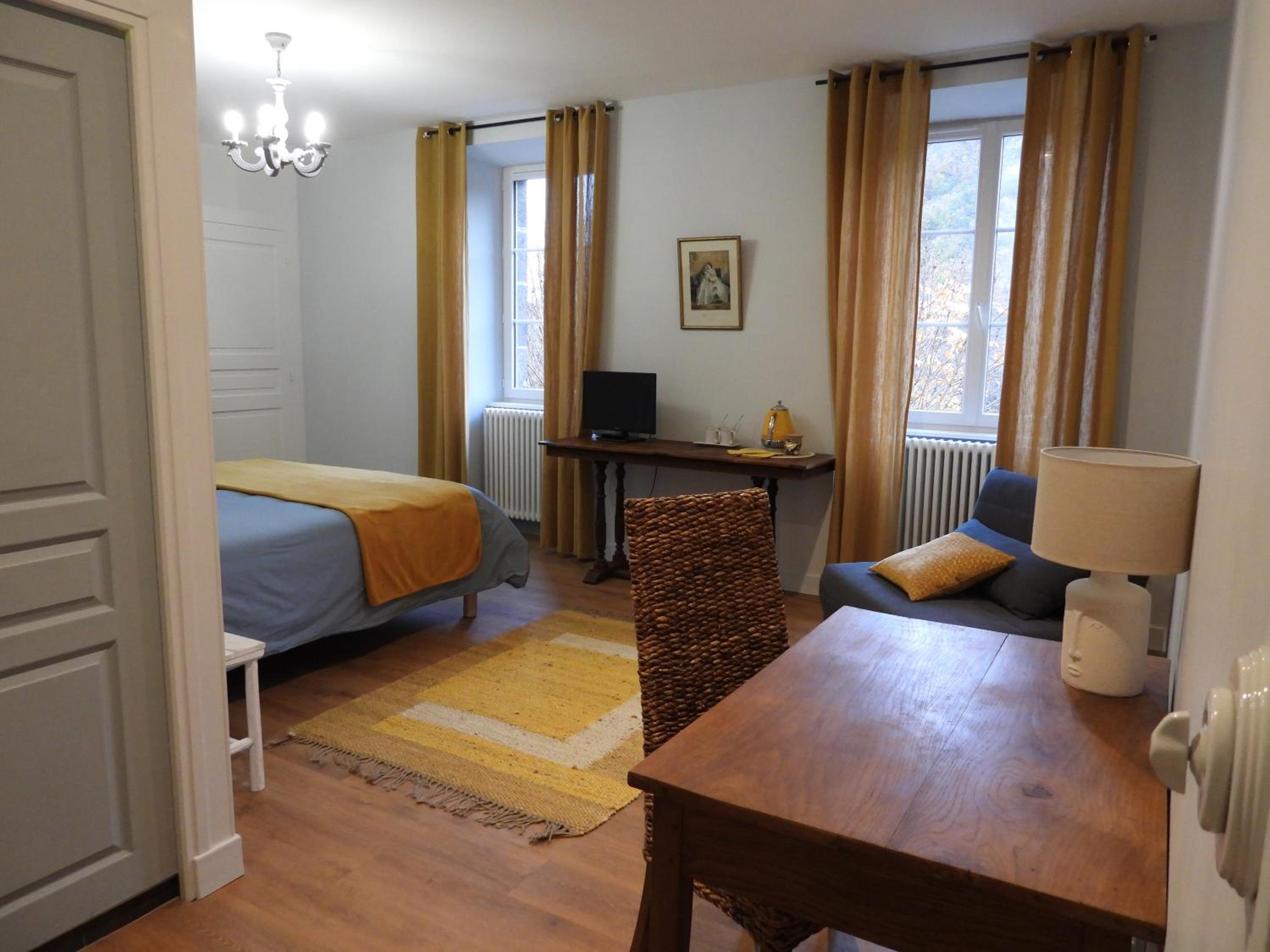 Deluxe Double Room photo 2