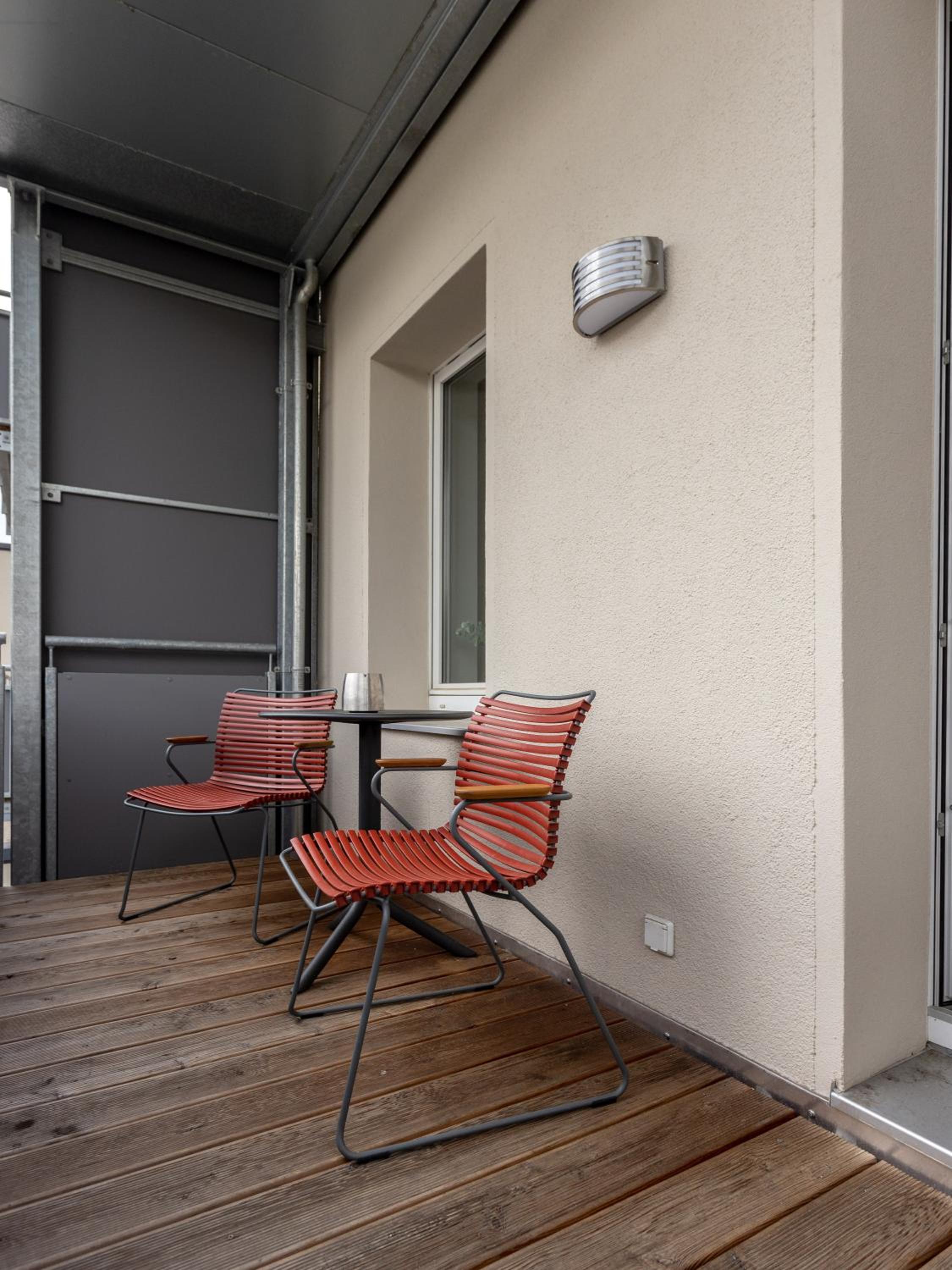 One-Bedroom Suite XL with balcony - Photo 6
