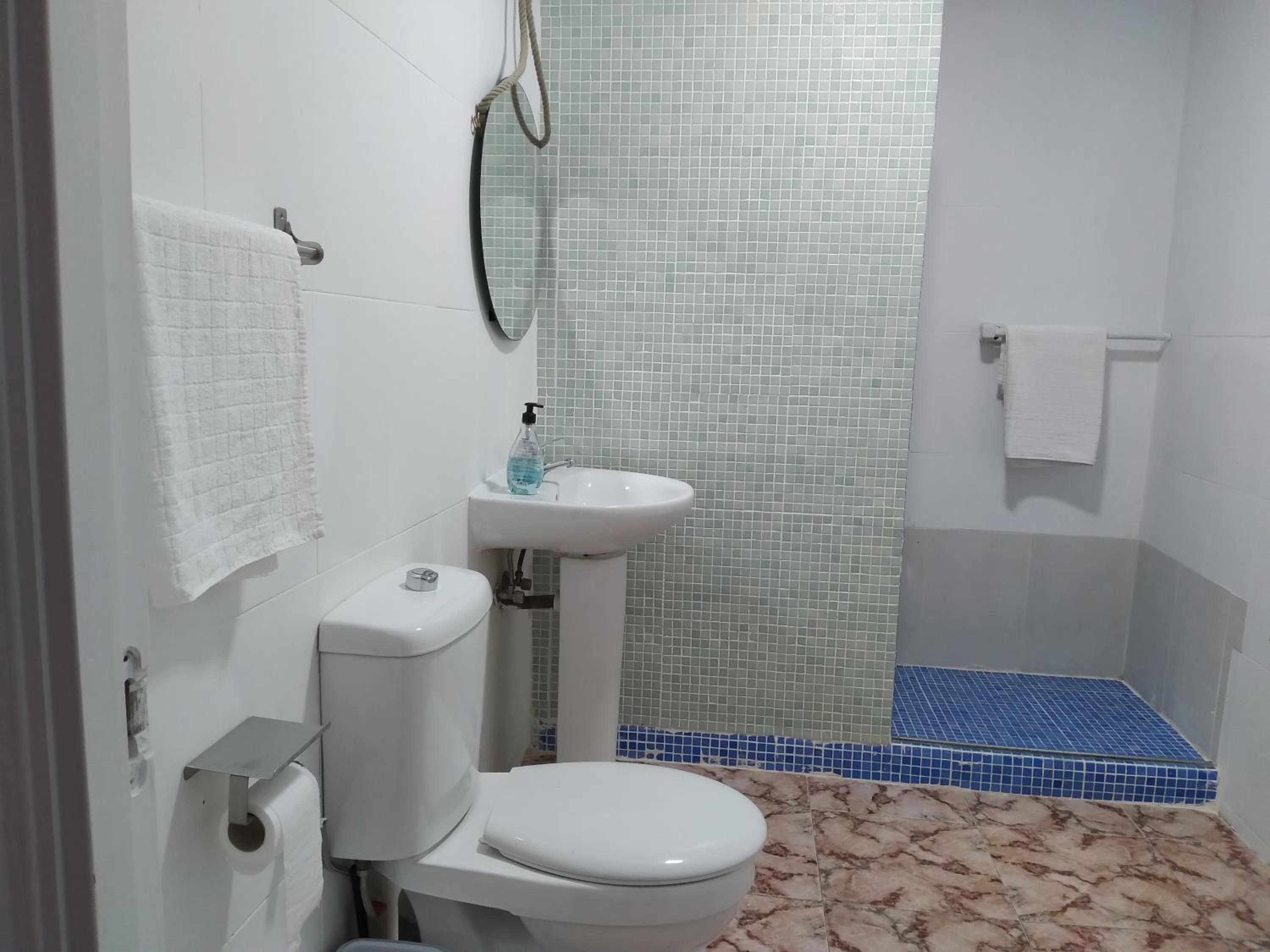 Apartment with Sea View - Photo 27