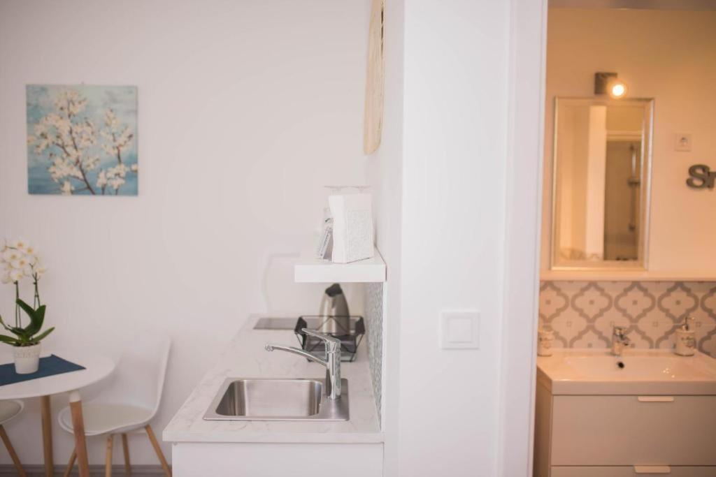 Apartment - Photo 5