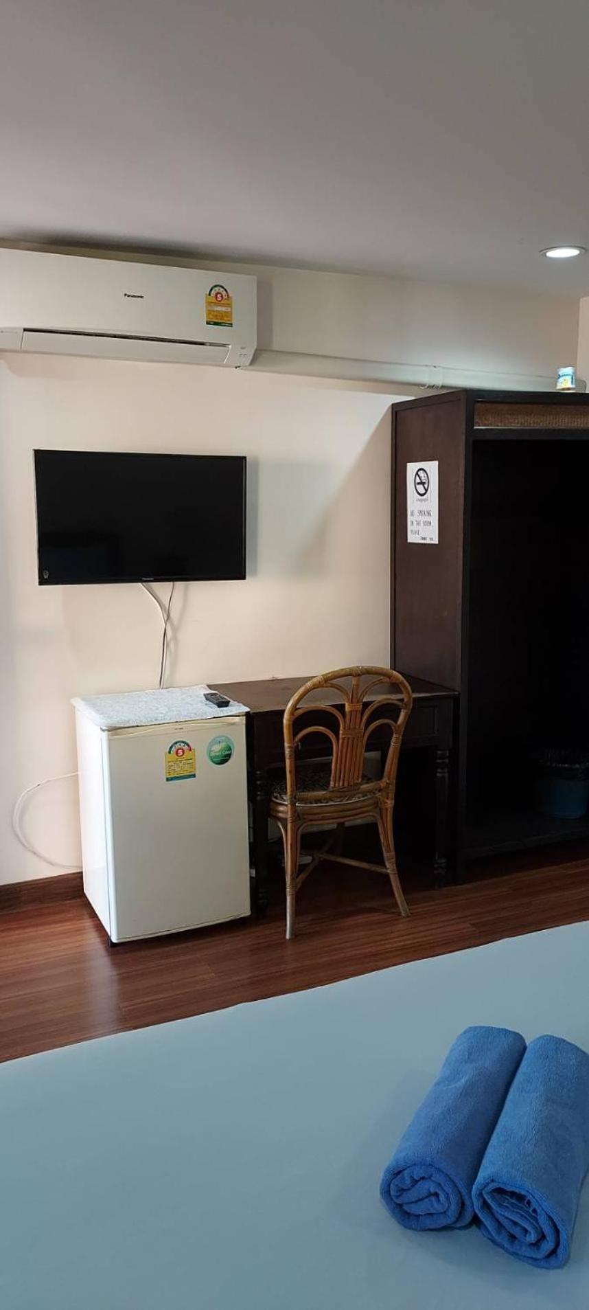 Standard Double Room - Photo 7