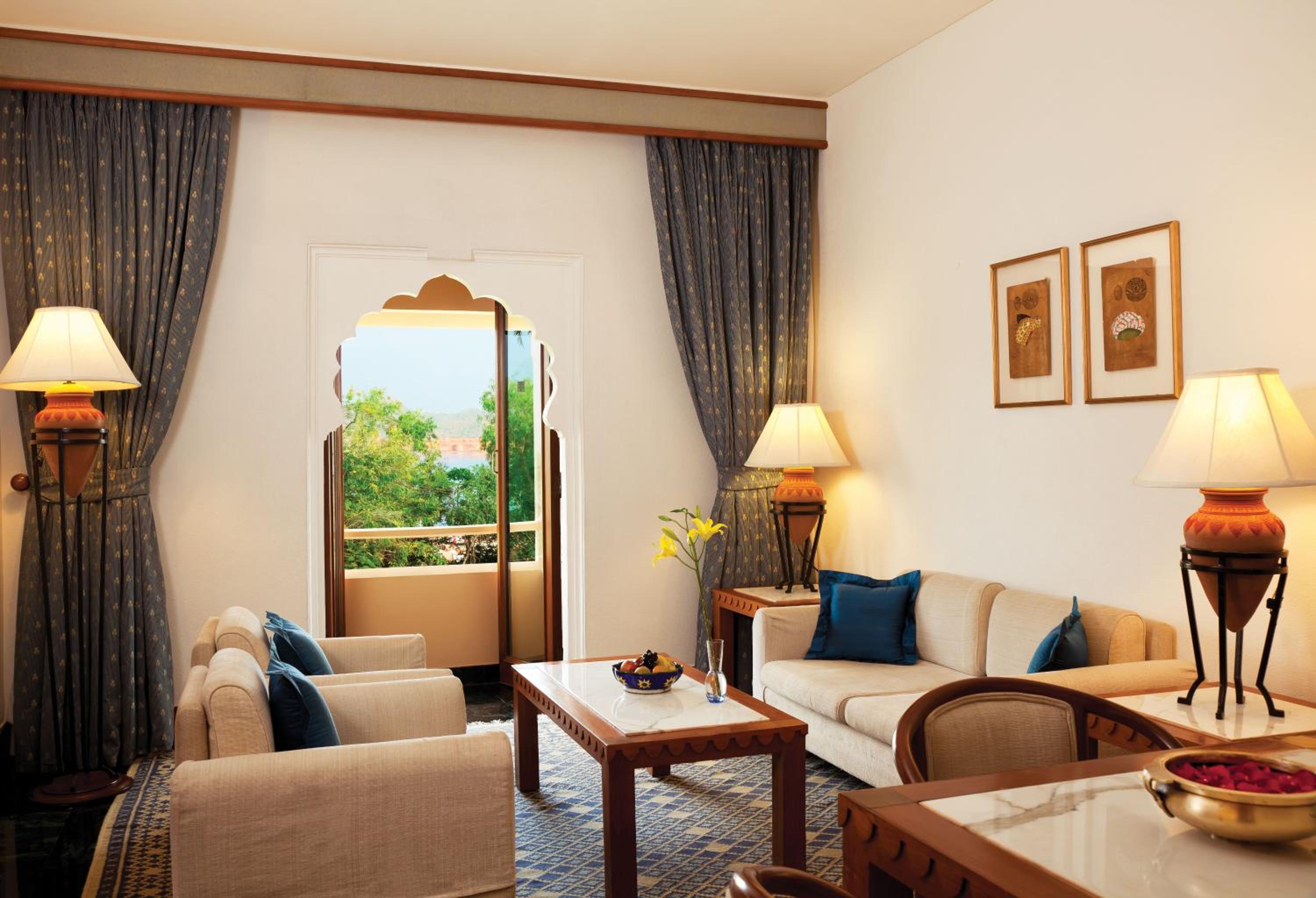 Deluxe Suite photo 2