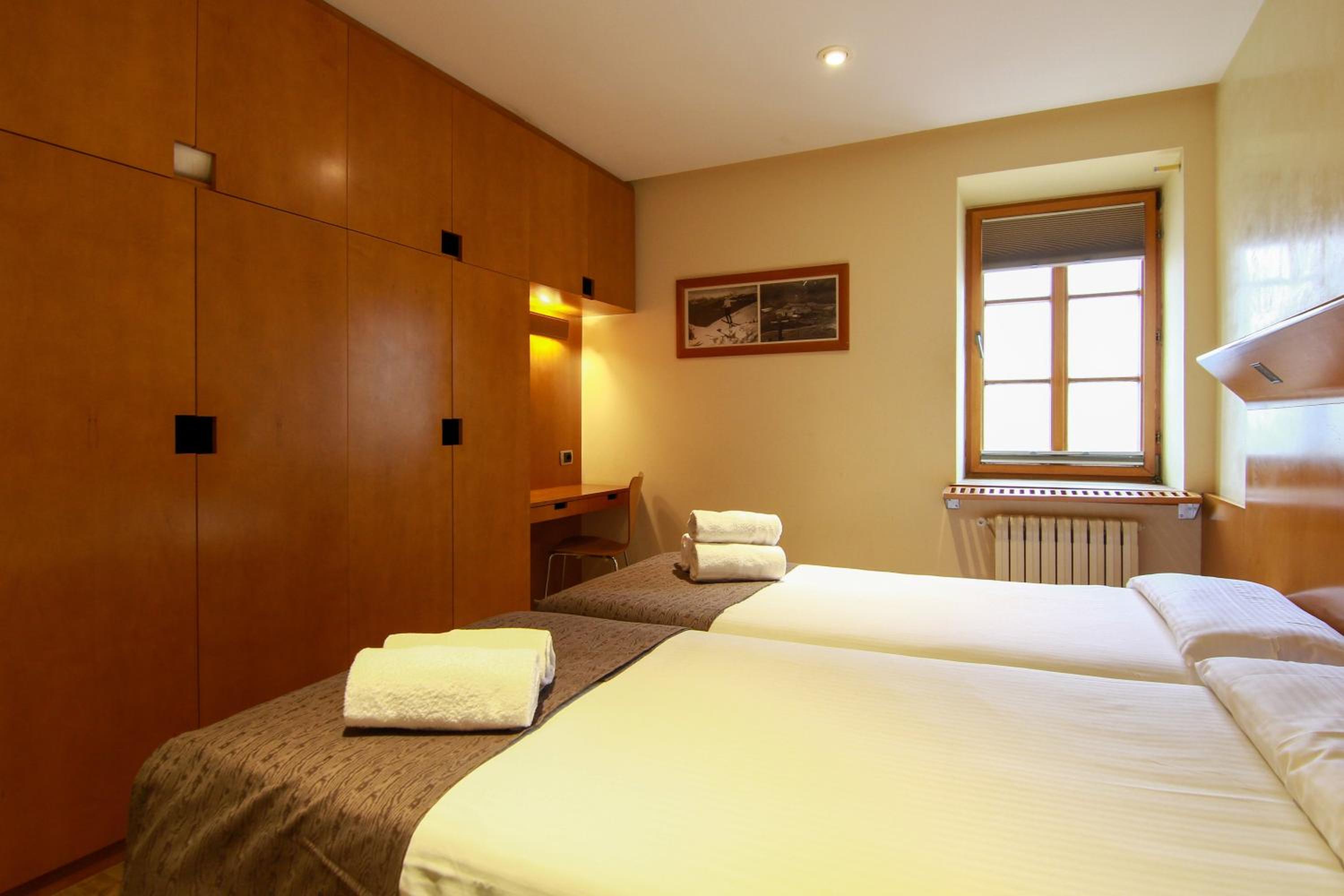 Standard One-Bedroom Apartment (5 Adults) photo 2
