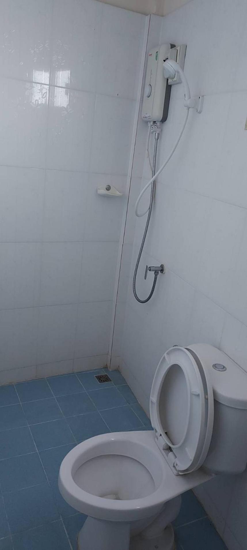 Family Room - Photo 2