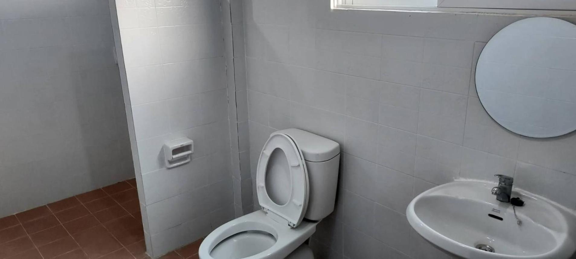 Triple Room - Photo 9